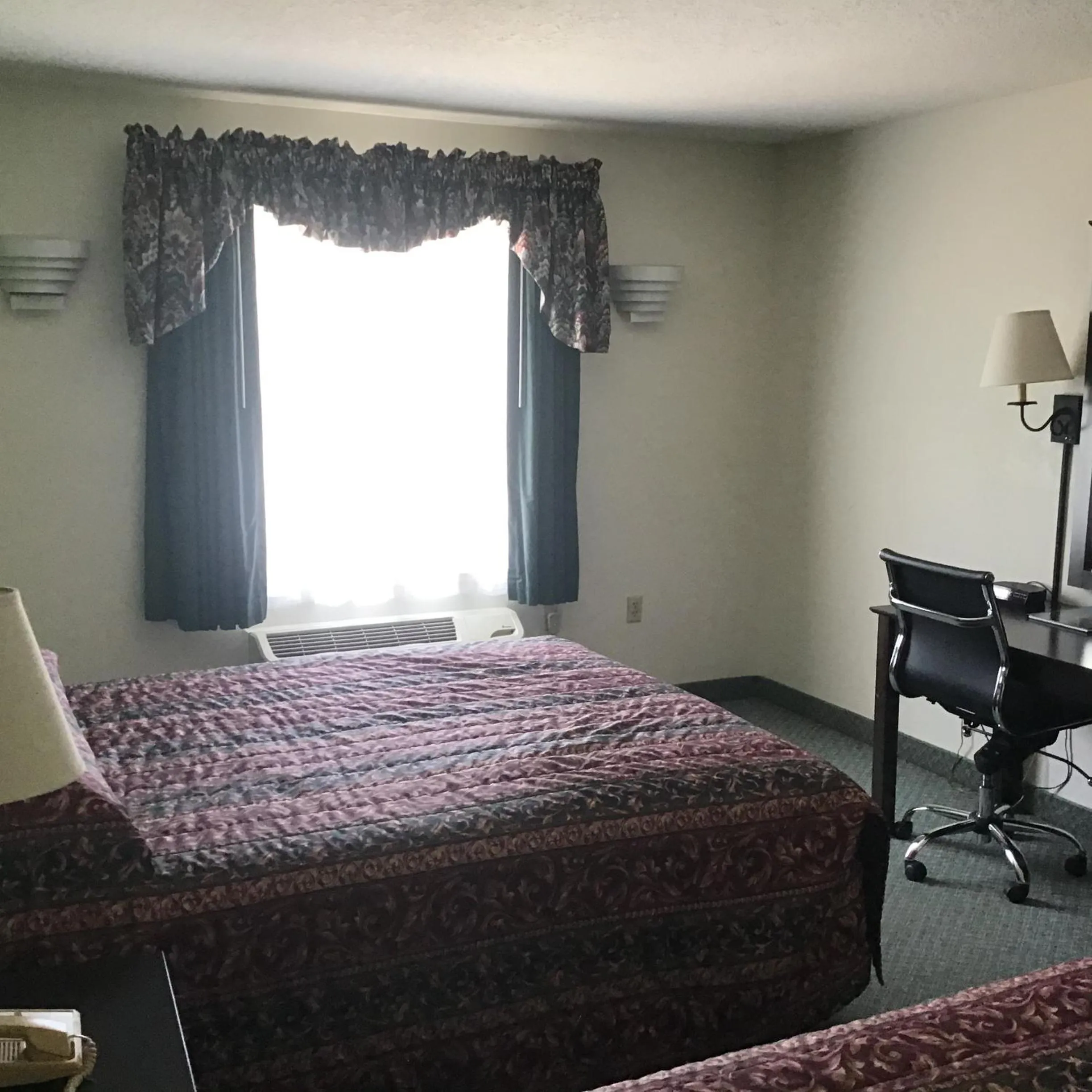 Bed in Anastasia Inn - Saint Augustine