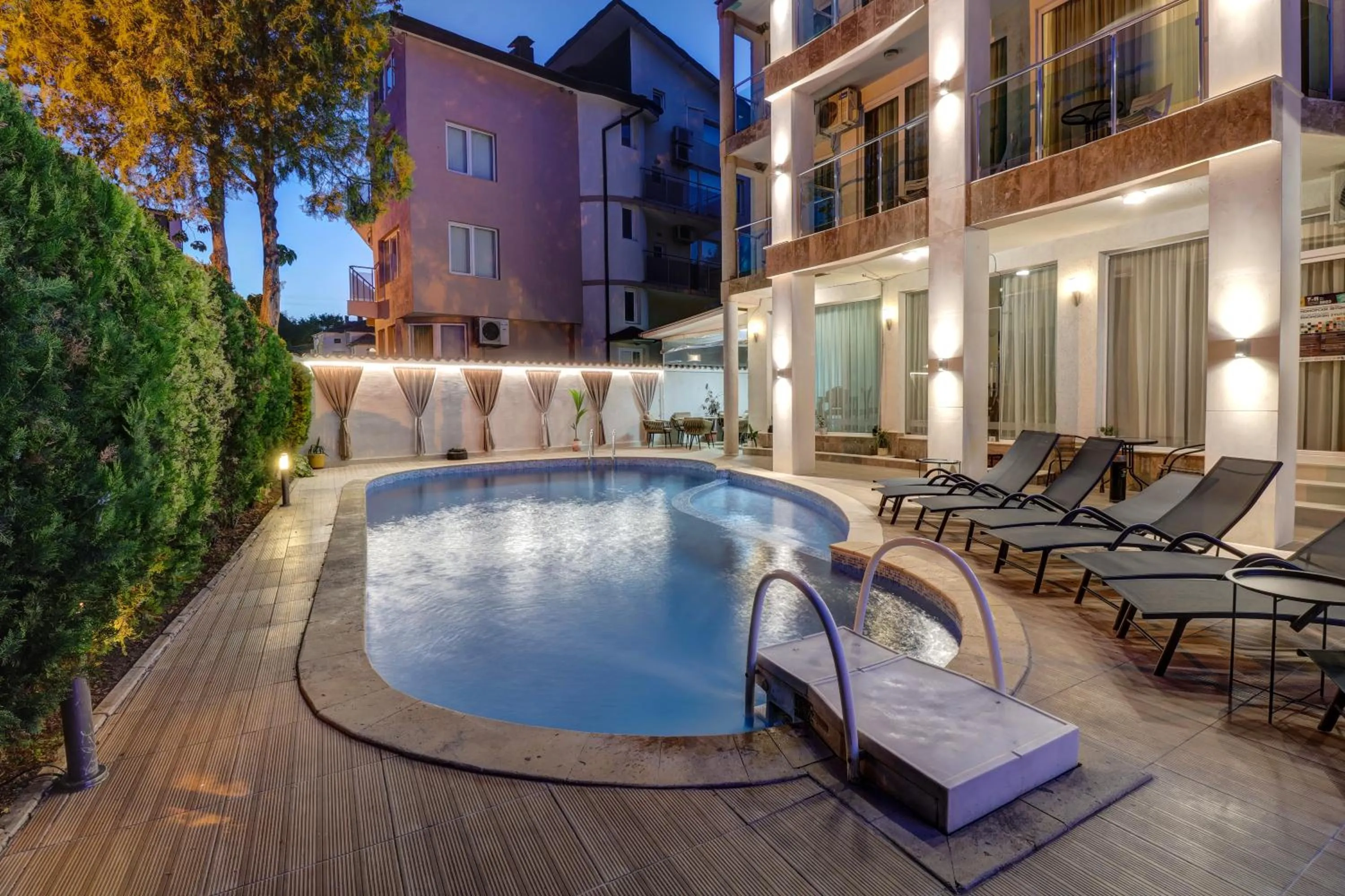 Swimming pool in Family Hotel Jupiter