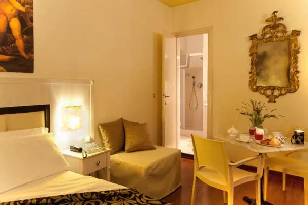 Bathroom, Bed in Florence Room B&B