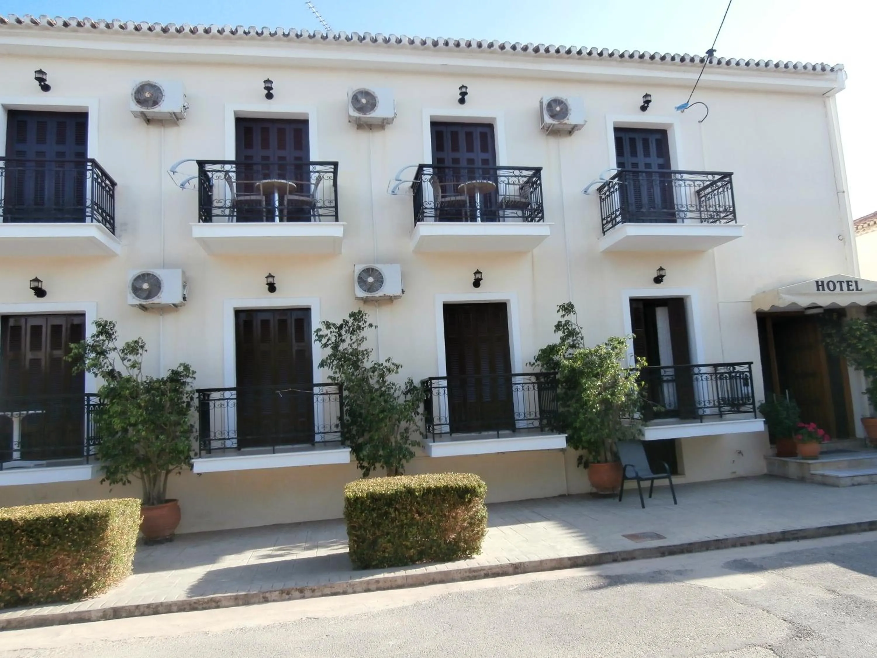 Hotel Aris