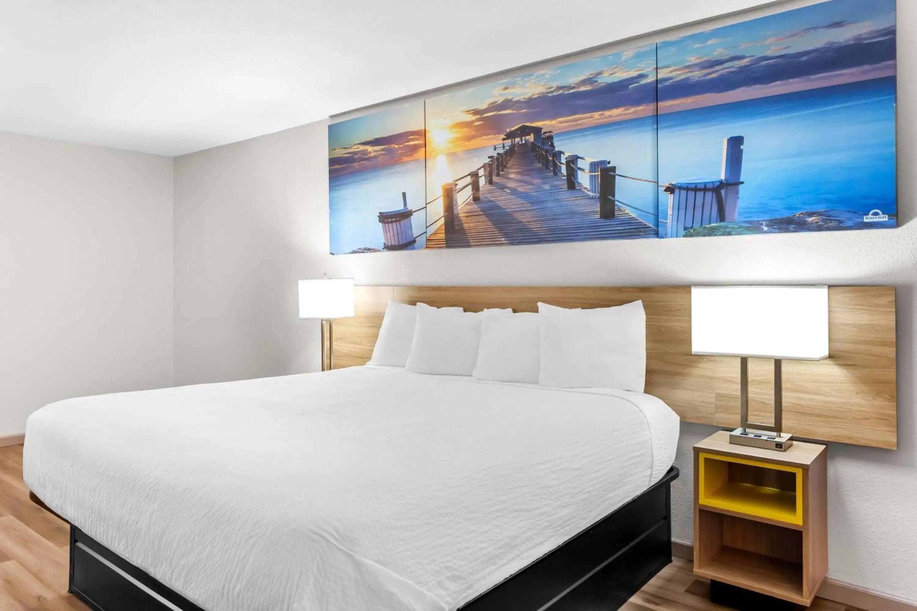 King Room - Non-Smoking in Days Inn by Wyndham Huntington King Room - Non-Smoking in Days Inn by Wyndham Huntington