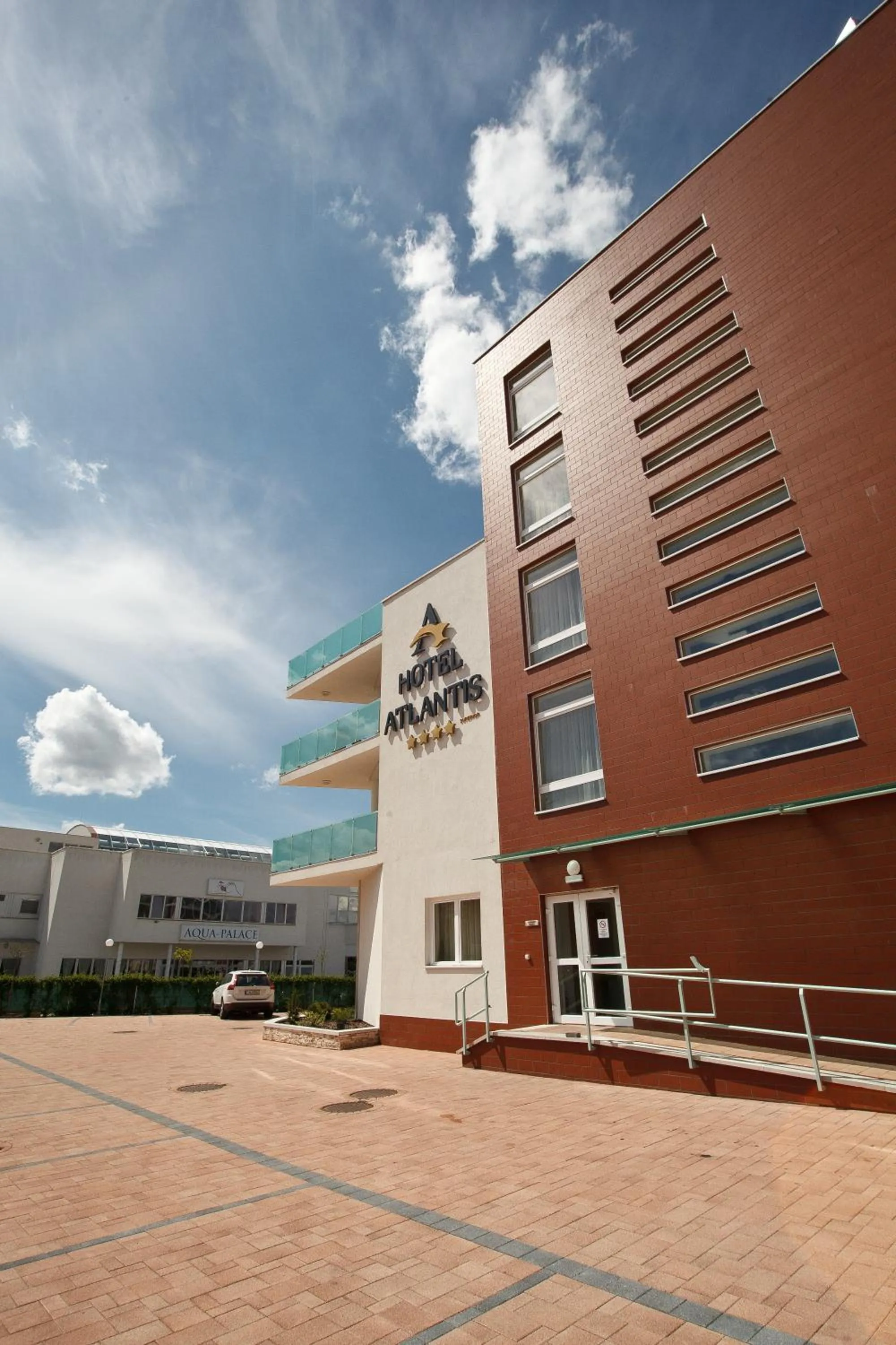 Facade/entrance in Hotel Atlantis Wellness & Conference