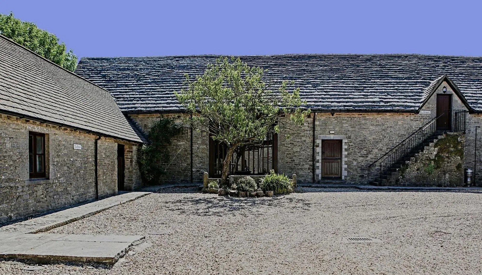 Kingston Country Courtyard Kingston Country Courtyard