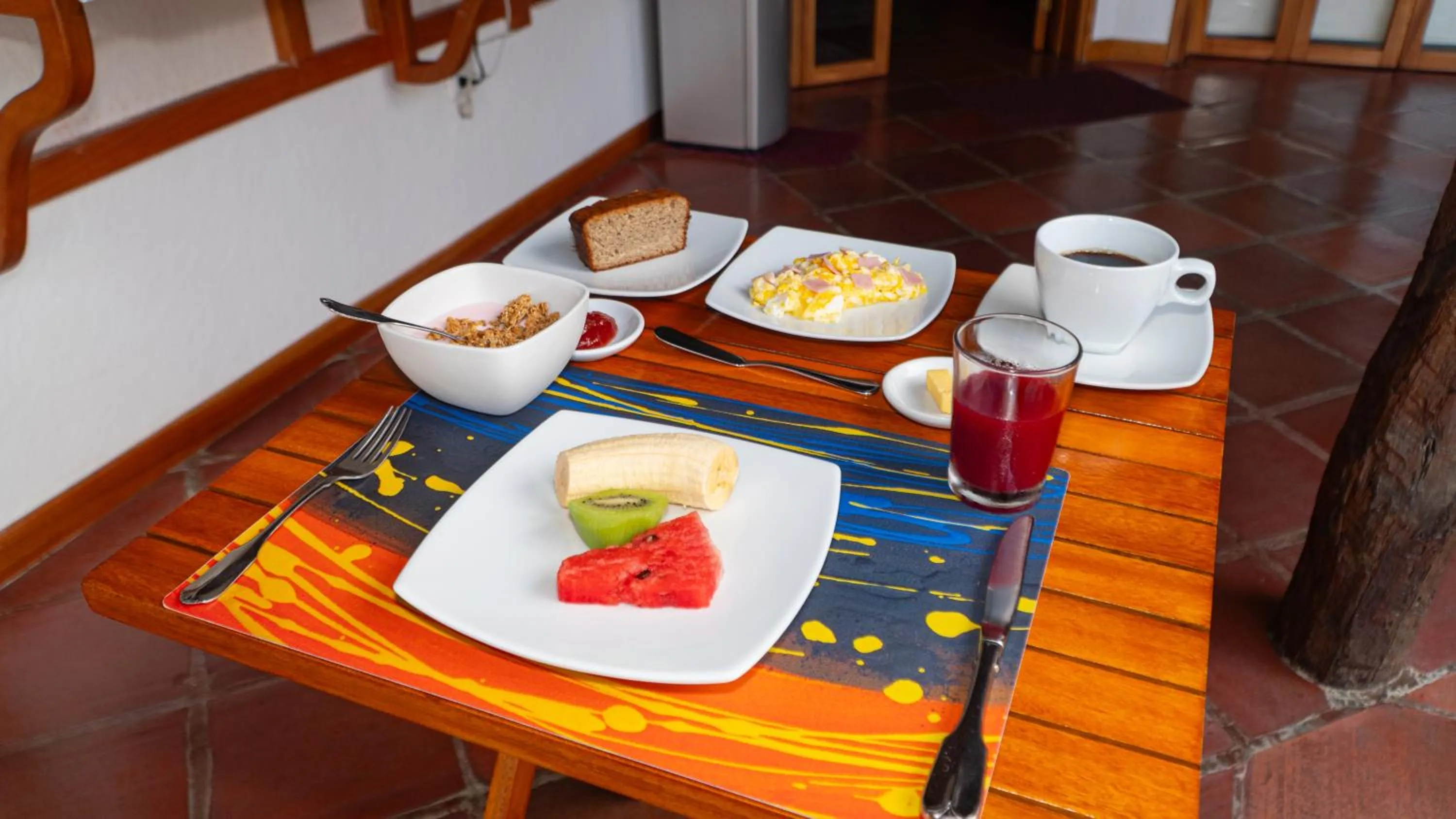 Food and drinks in Hotel Galapagos Suites B&B