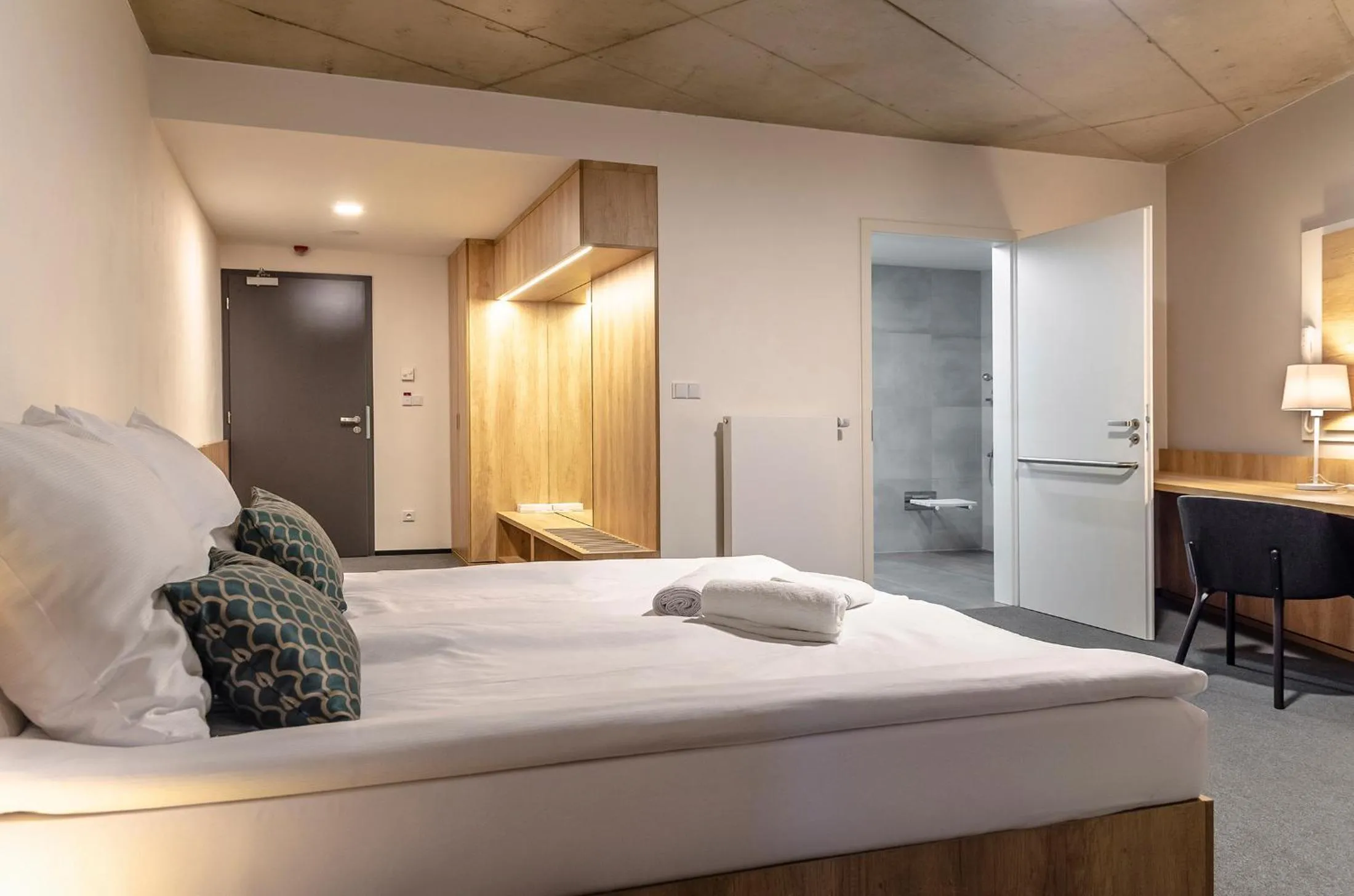 Photo of the whole room, Bed in Hotel D1