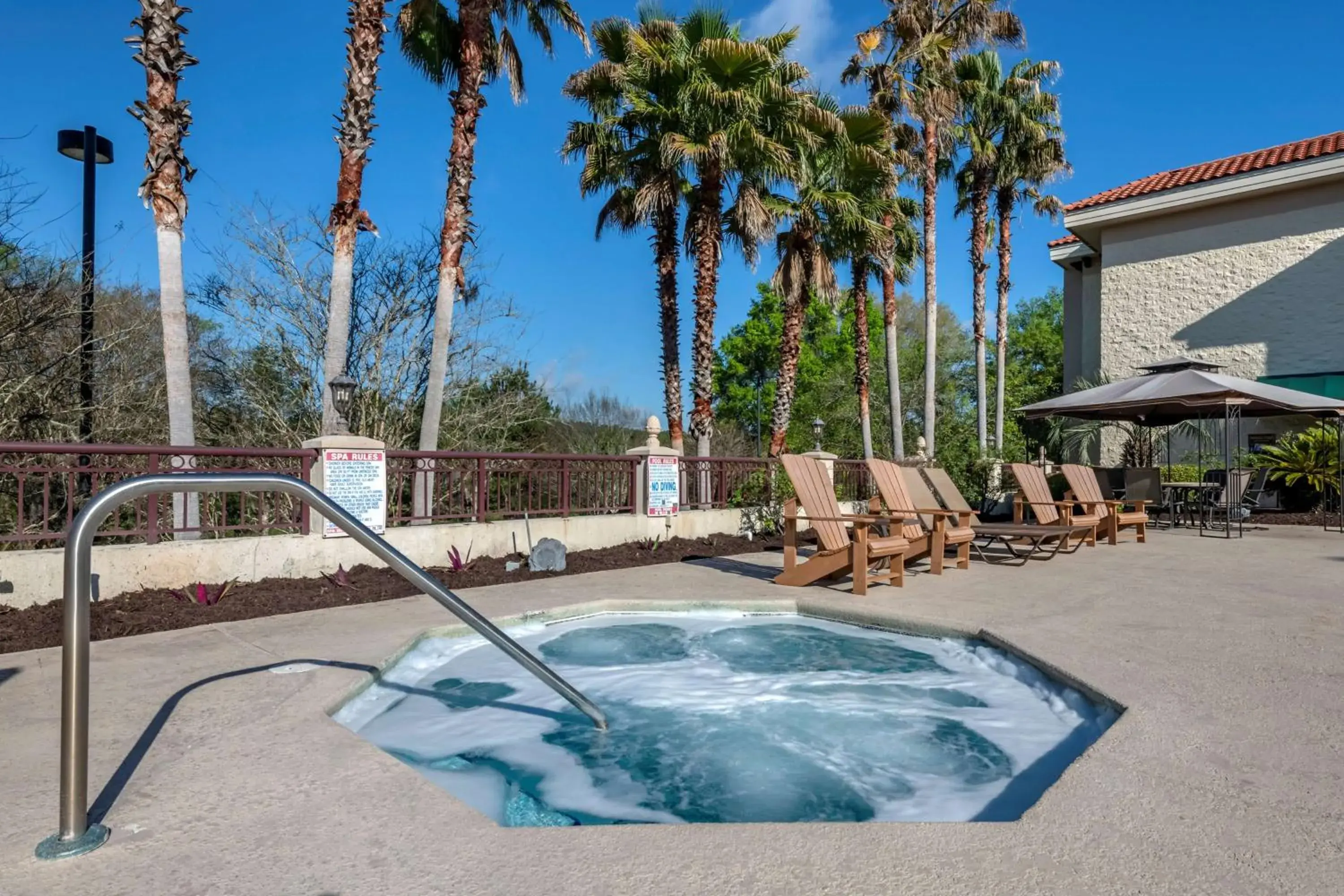 Pool view in Best Western Gateway Grand Pool view in Best Western Gateway Grand