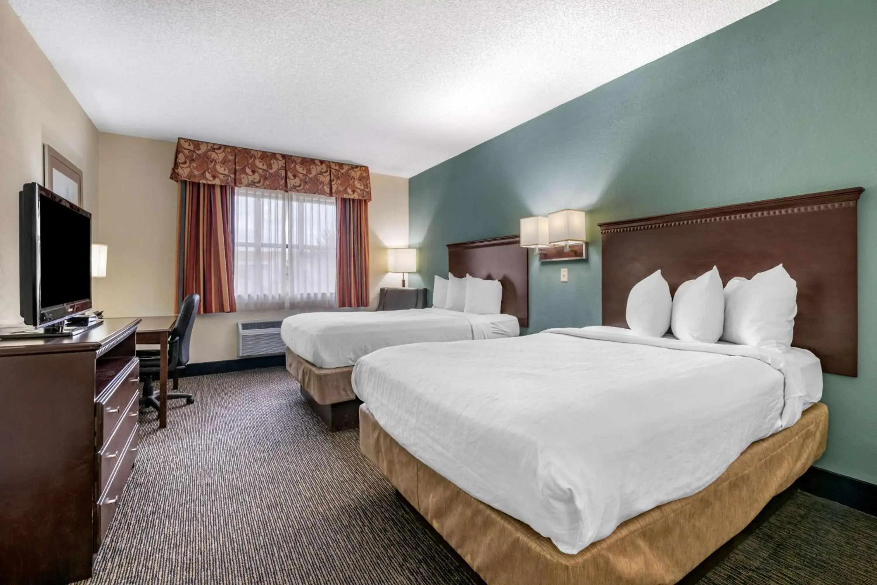 Bedroom, Bed in Best Western Gateway Grand Bedroom, Bed in Best Western Gateway Grand
