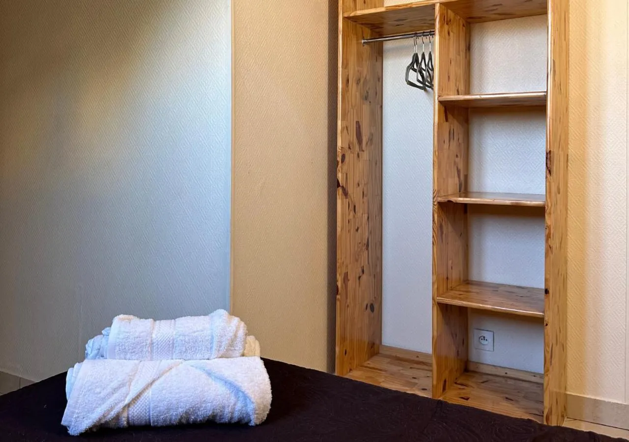 Bed in Hôtel Victor Hugo