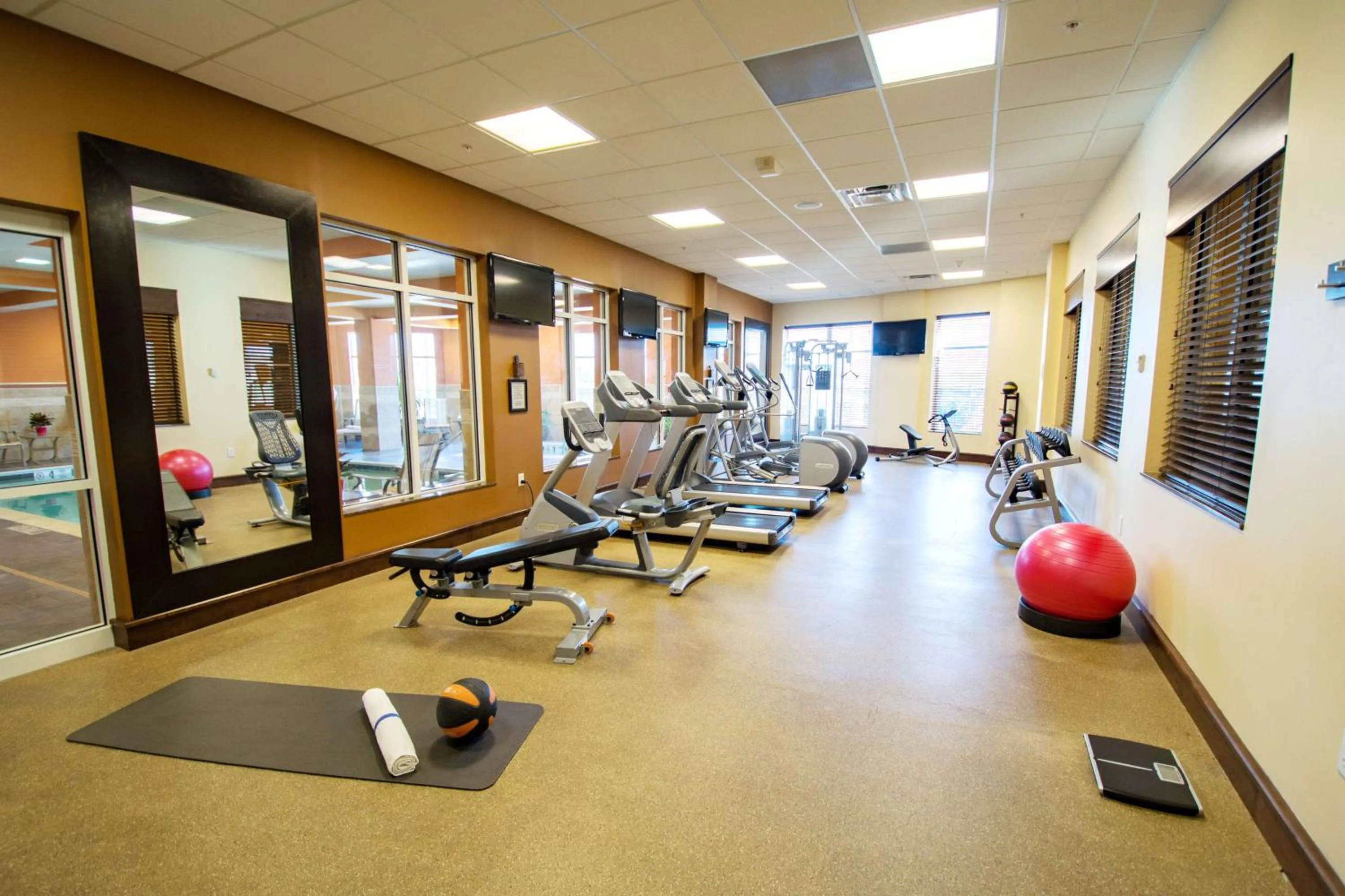 Fitness centre/facilities in Hilton Garden Inn Watertown