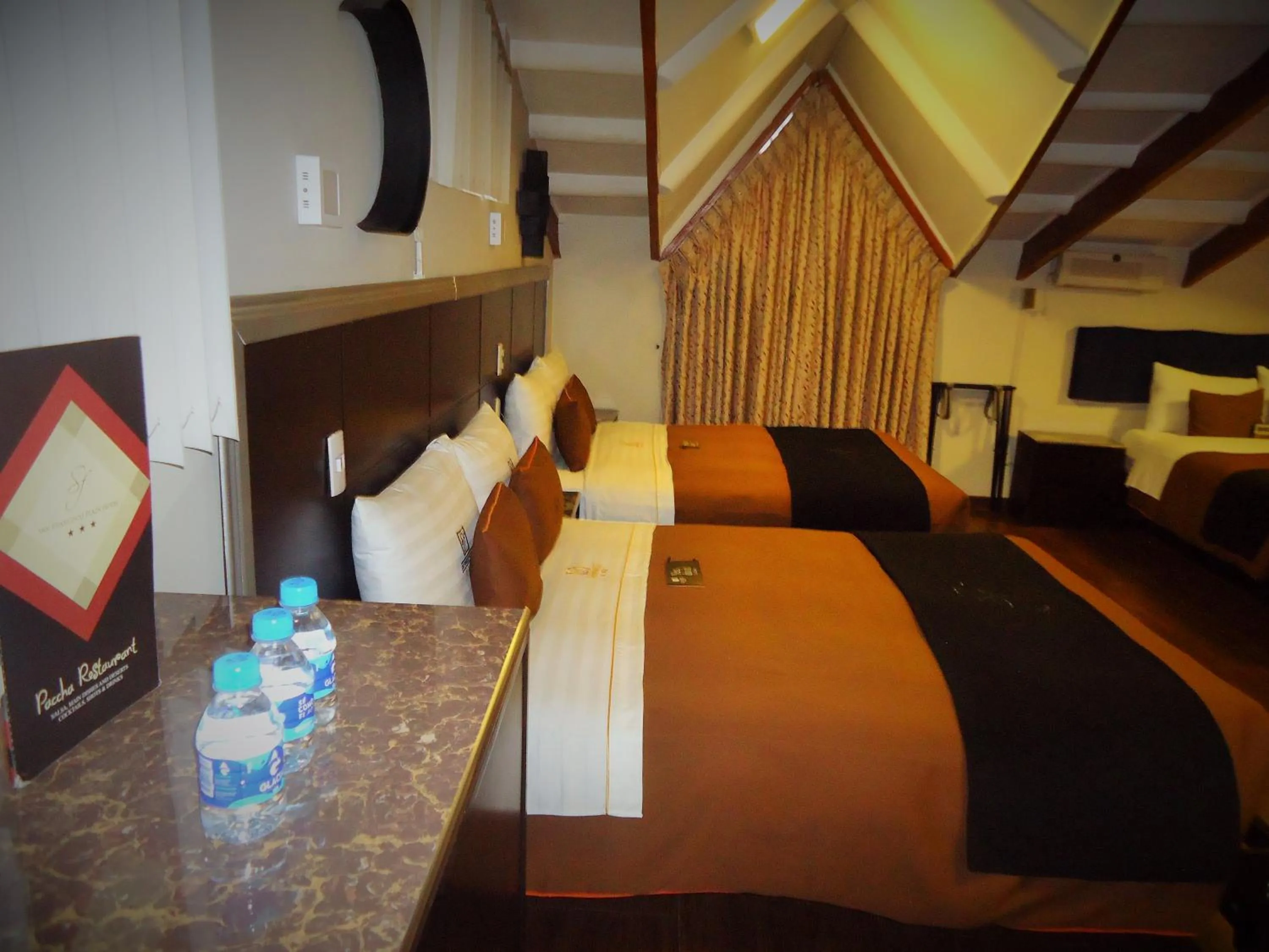 Bed in Hotel San Francisco Plaza