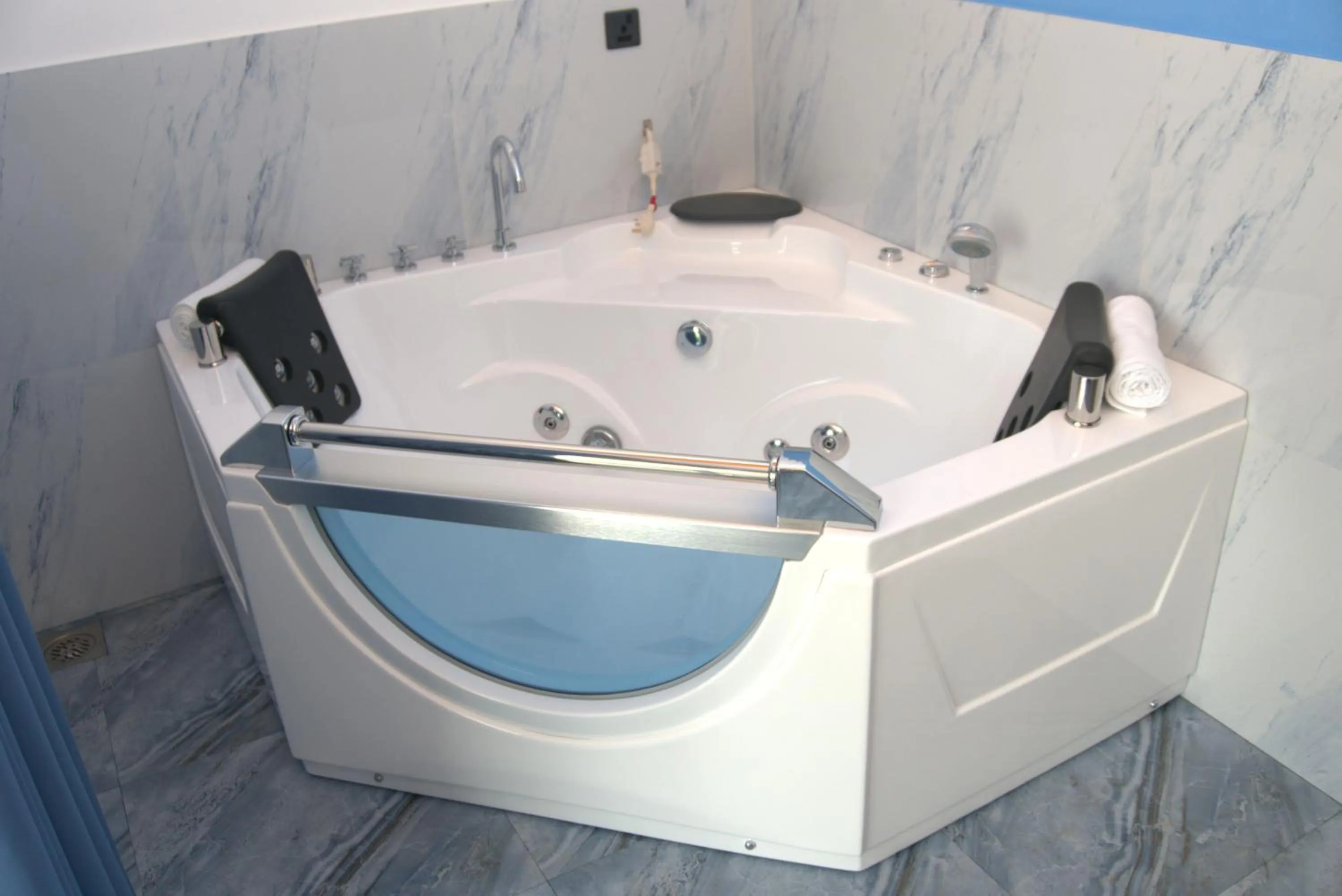 Shower in Santon Resort & Spa - Level 1 Certified