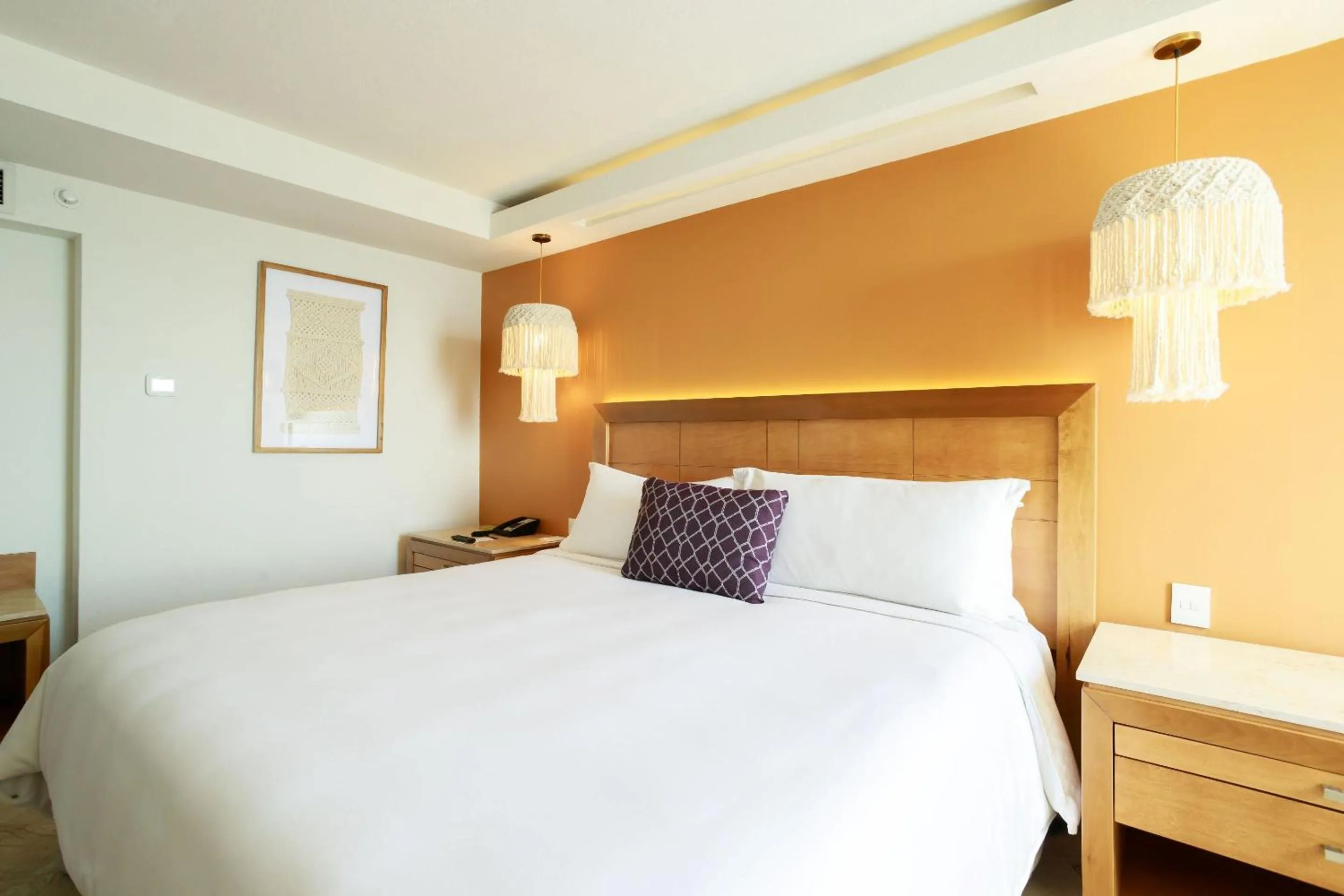 Photo of the whole room, Bed in Camino Real Veracruz