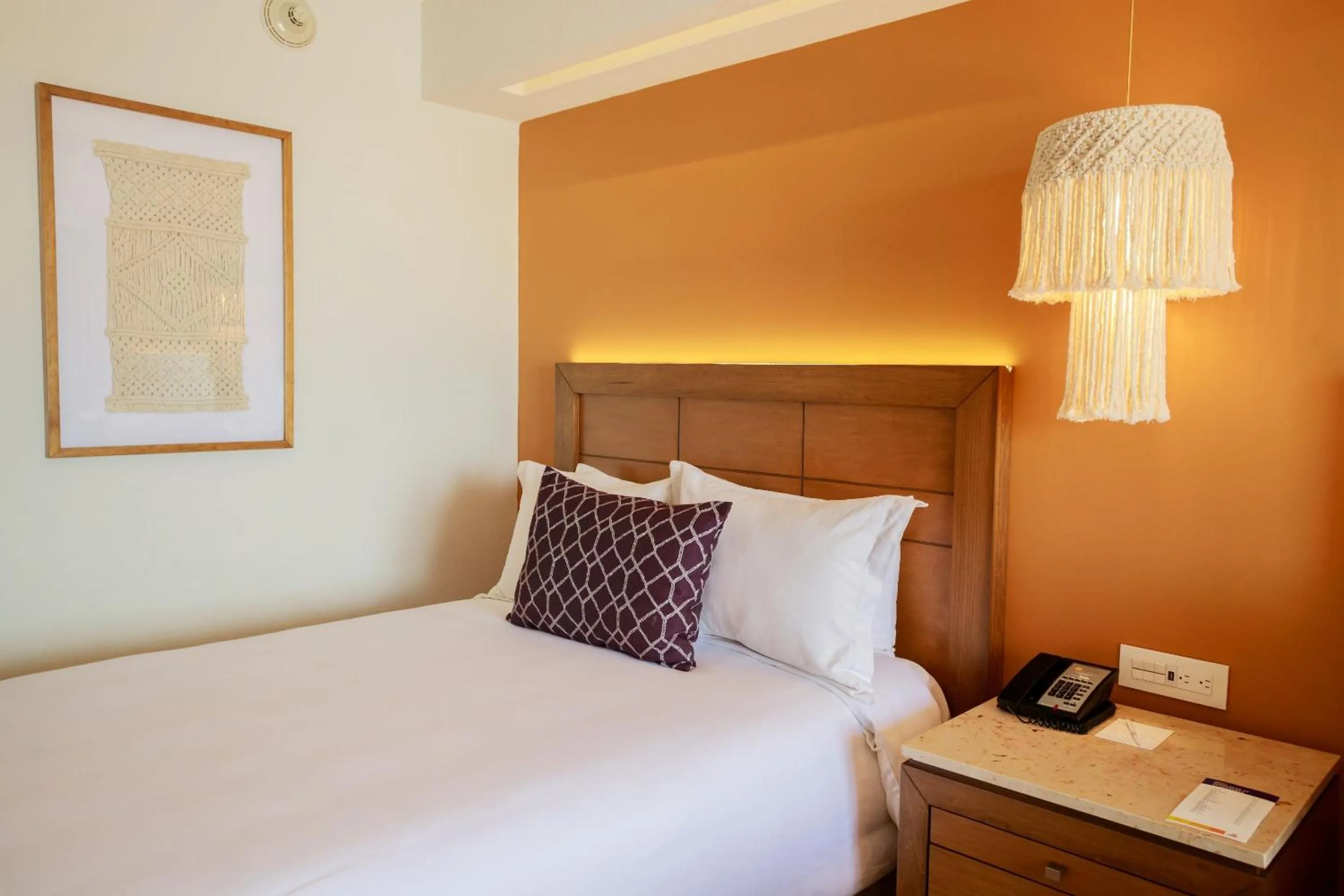 Photo of the whole room, Bed in Camino Real Veracruz