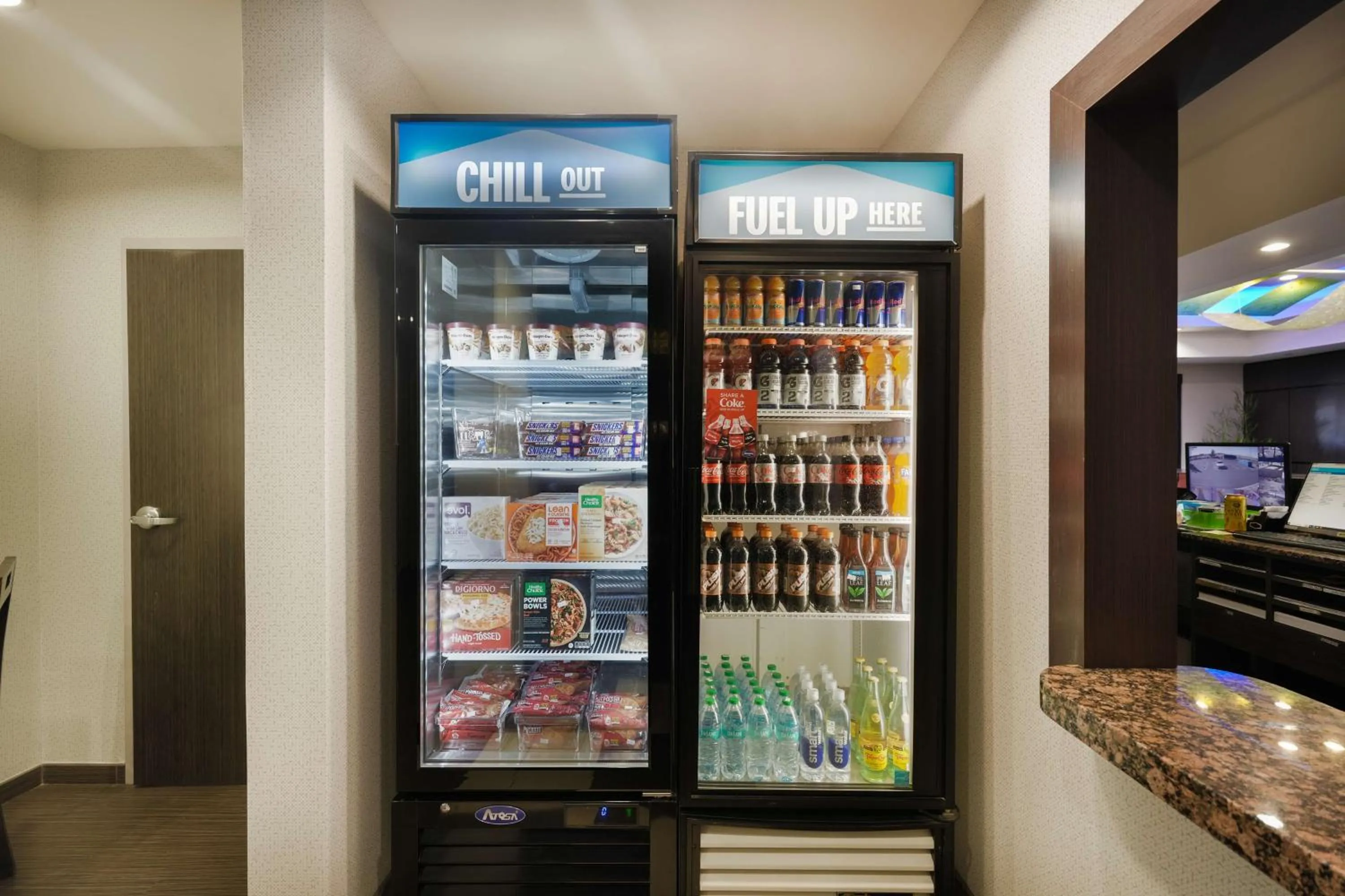 Restaurant/places to eat in Hampton Inn and Suites Tulsa Central