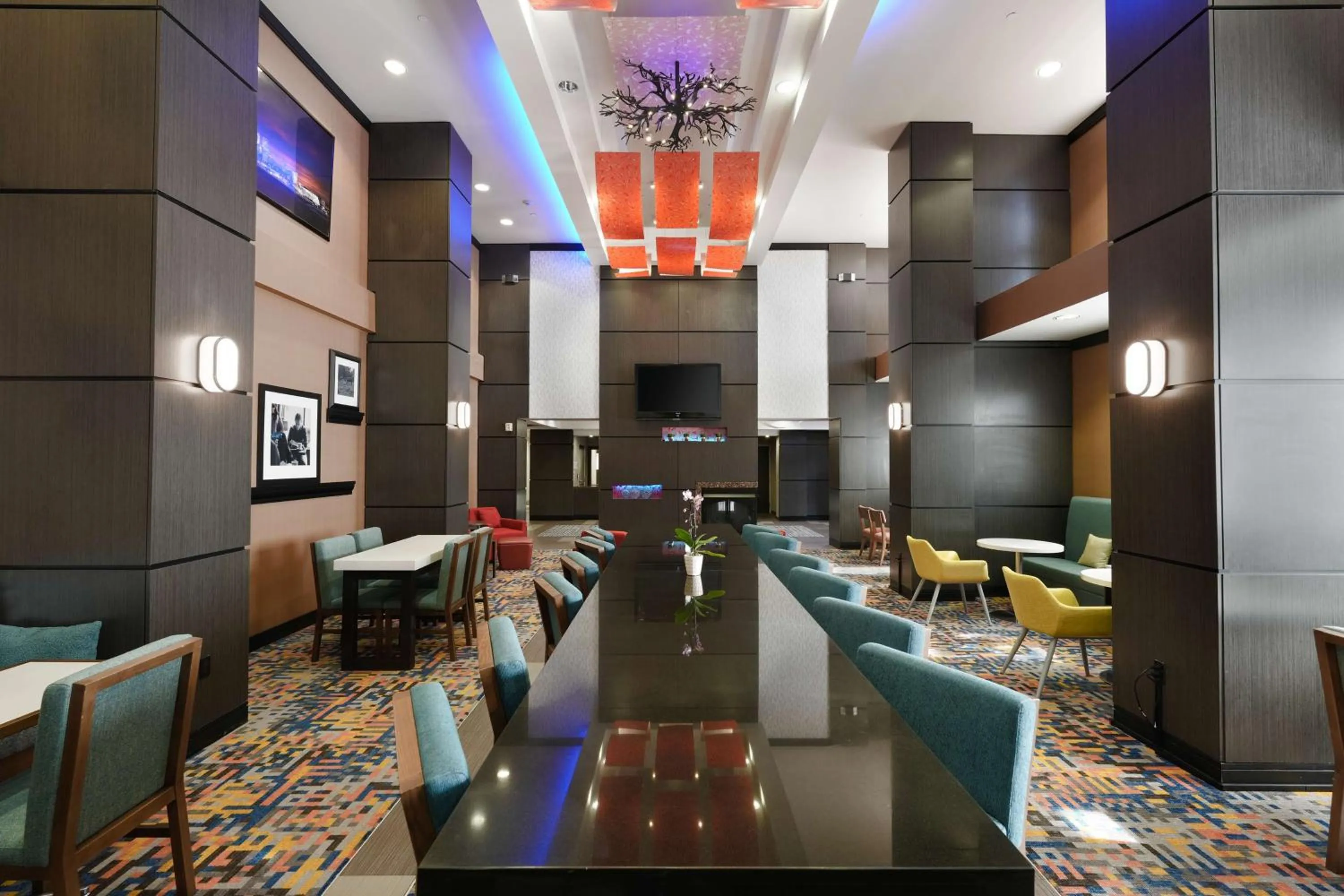 Lobby or reception in Hampton Inn and Suites Tulsa Central