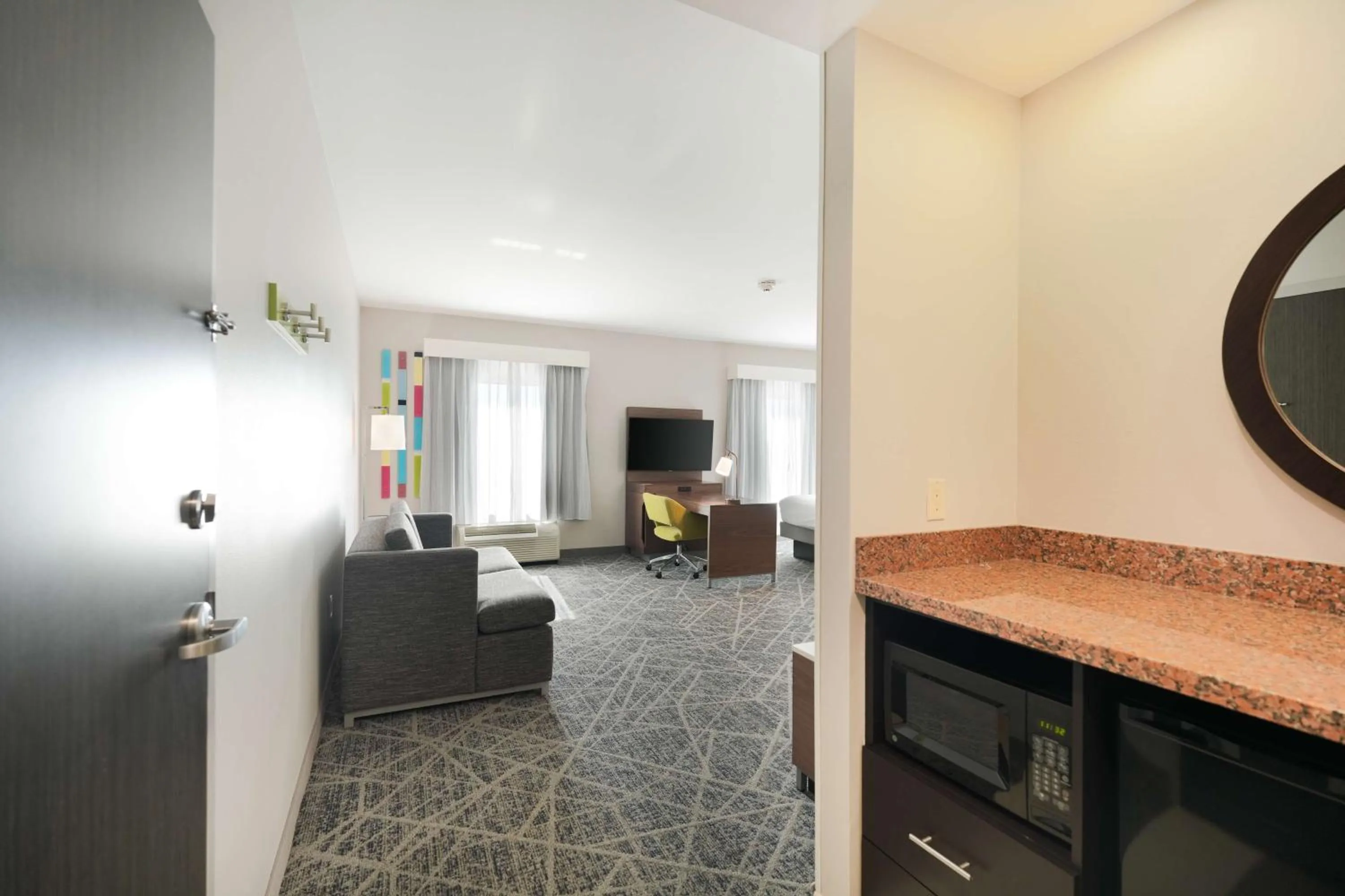 Photo of the whole room in Hampton Inn and Suites Tulsa Central