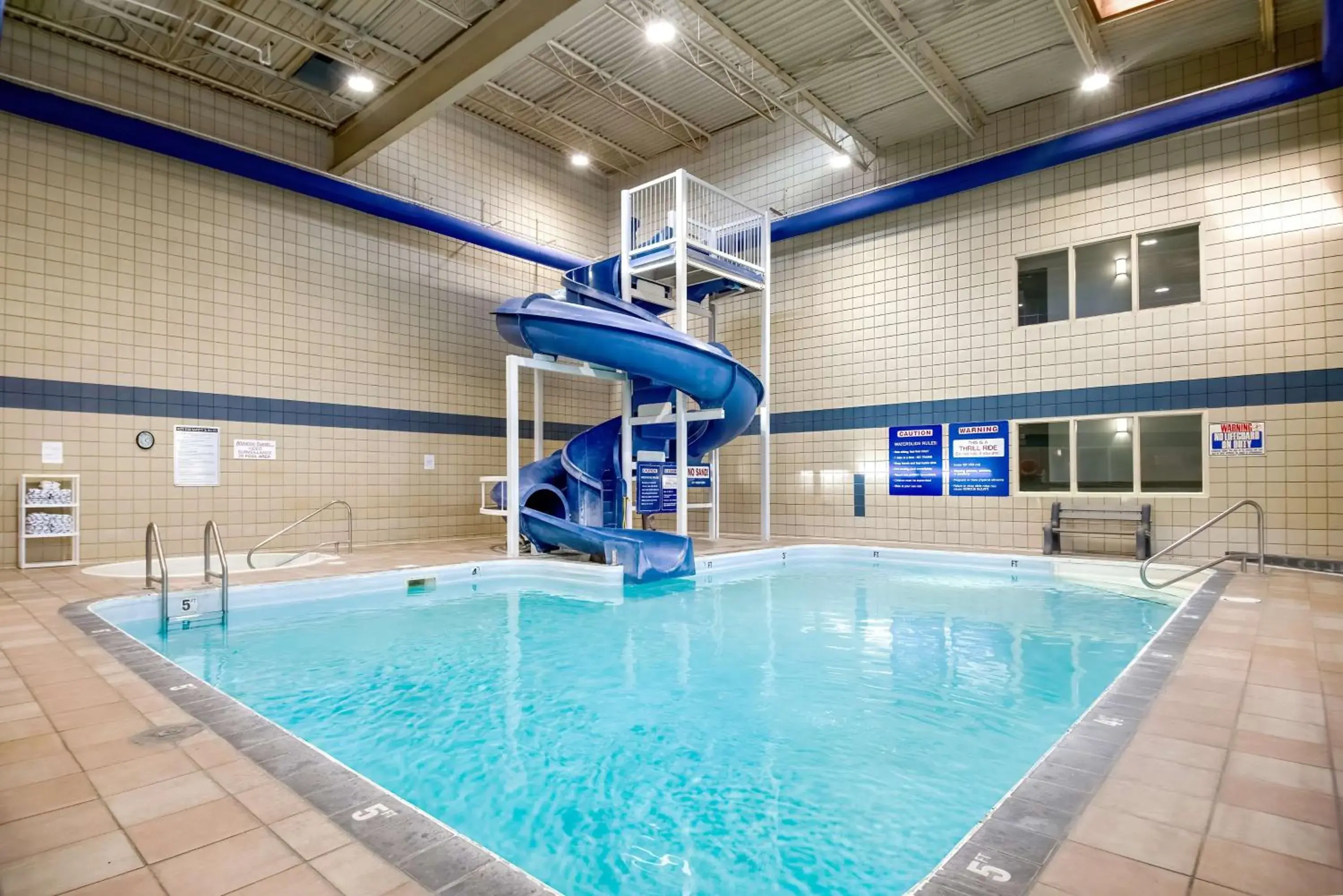 Pool view in Coast Osoyoos Beach Hotel Pool view in Coast Osoyoos Beach Hotel