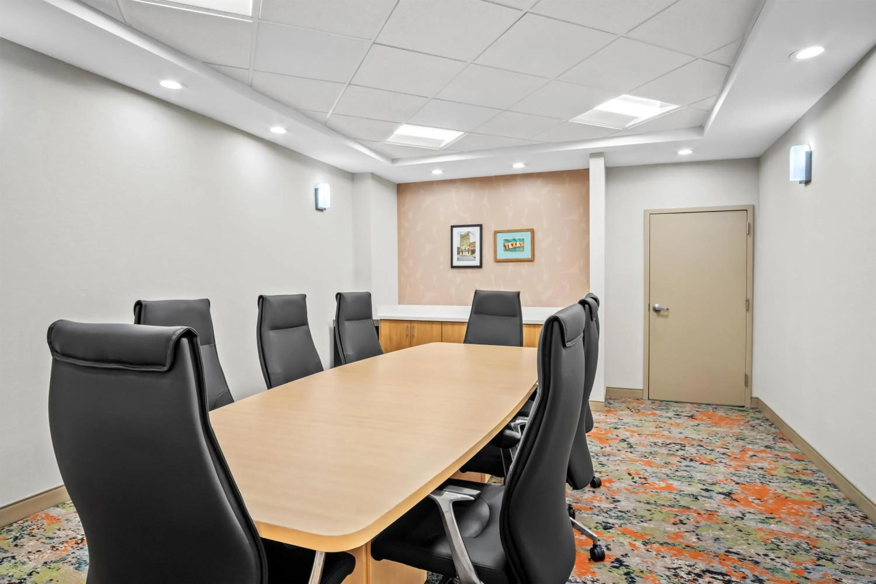 Meeting/conference room in Hampton Inn and Suites Waxahachie
