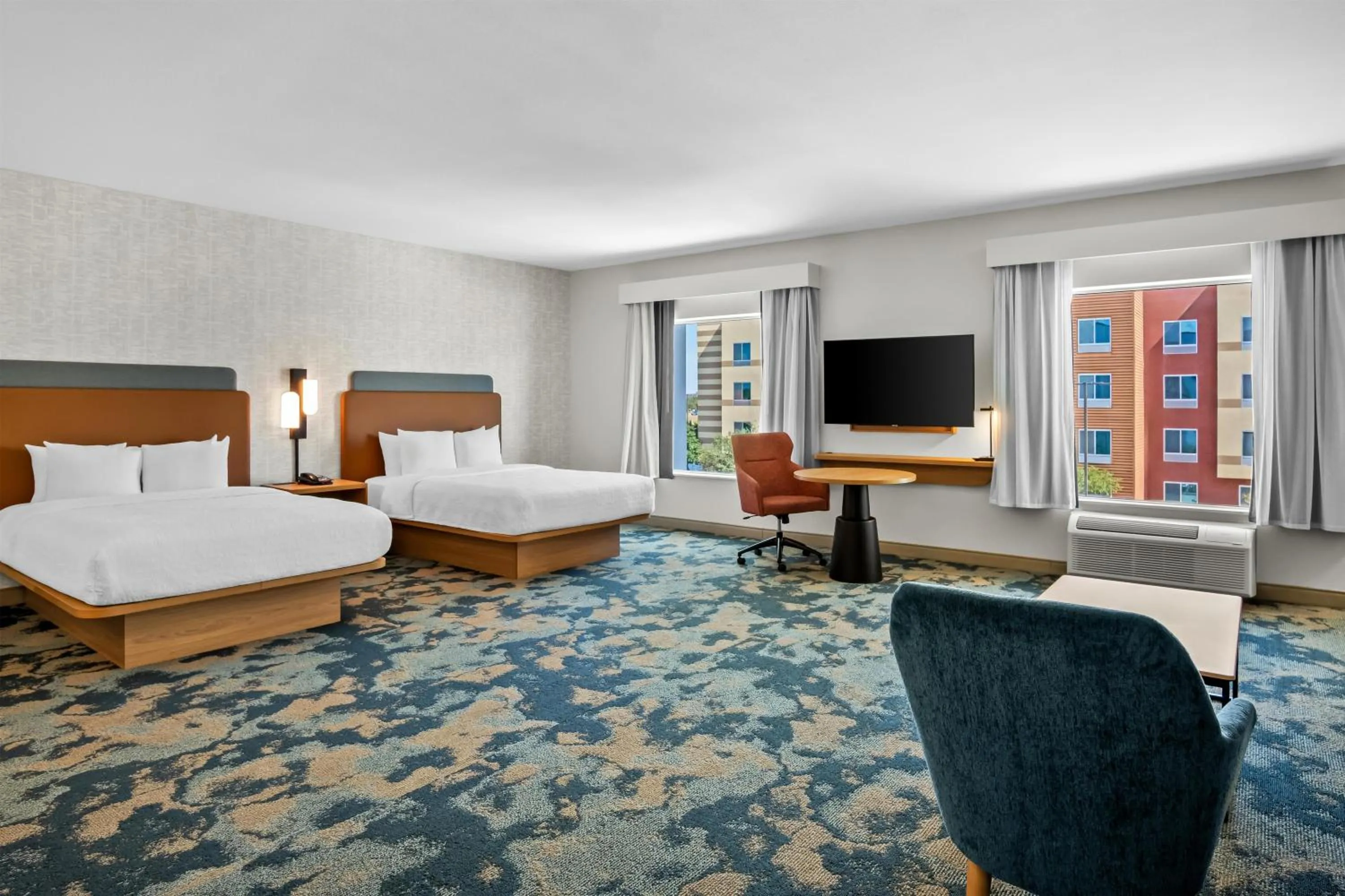 Bedroom, Bed in Hampton Inn and Suites Waxahachie