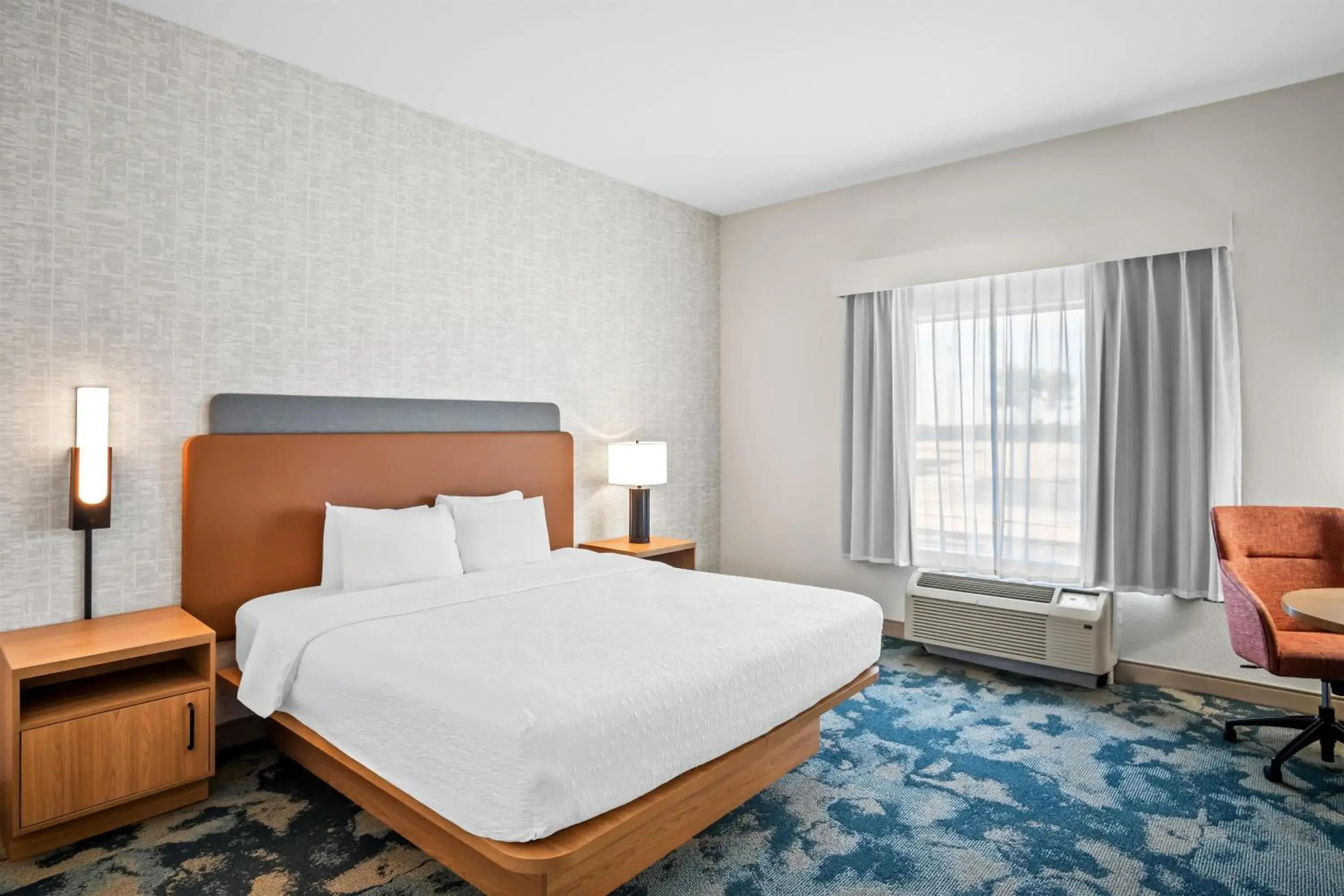 King Room with King Bed - Non-Smoking in Hampton Inn and Suites Waxahachie King Room with King Bed - Non-Smoking in Hampton Inn and Suites Waxahachie