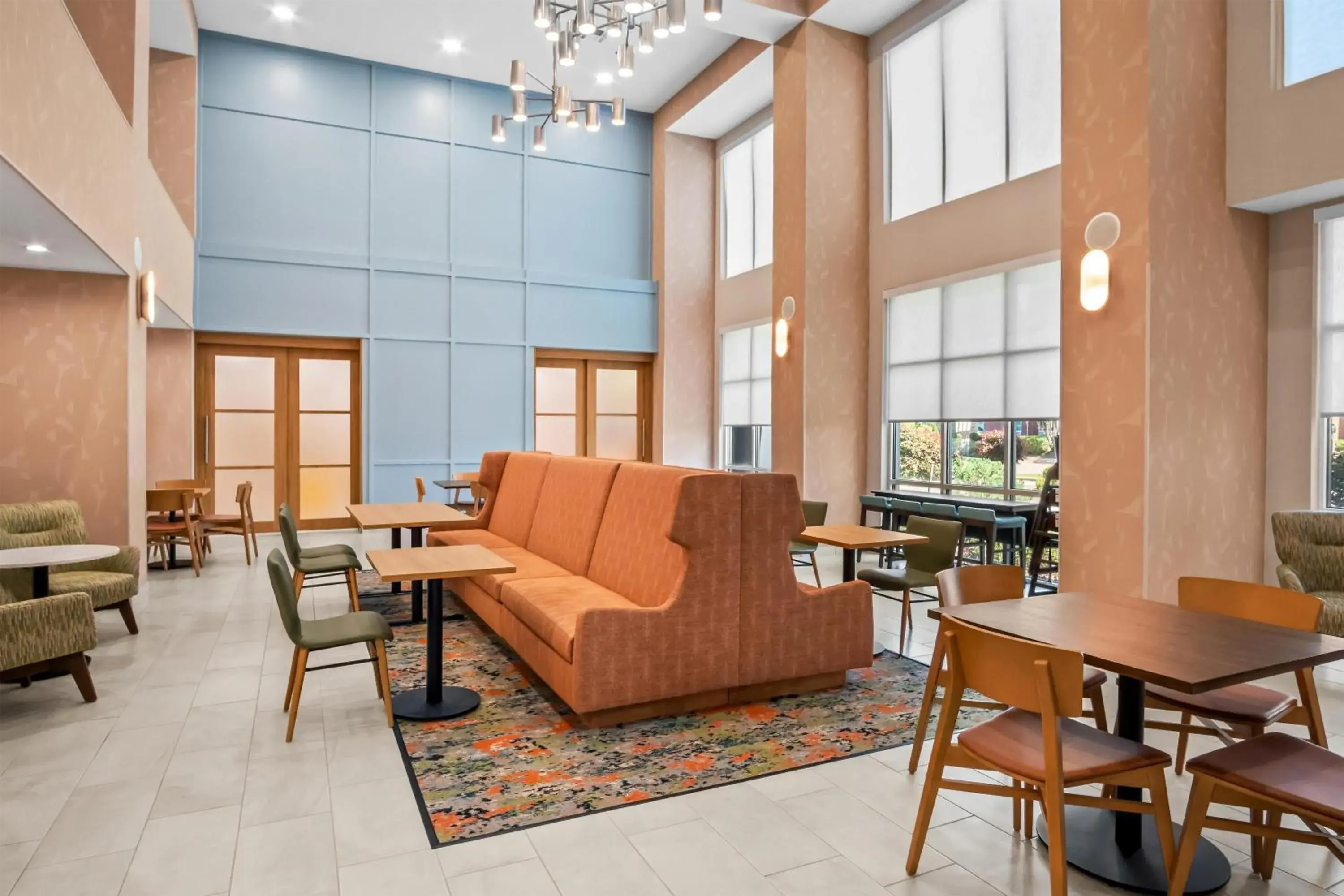 Breakfast in Hampton Inn and Suites Waxahachie Breakfast in Hampton Inn and Suites Waxahachie