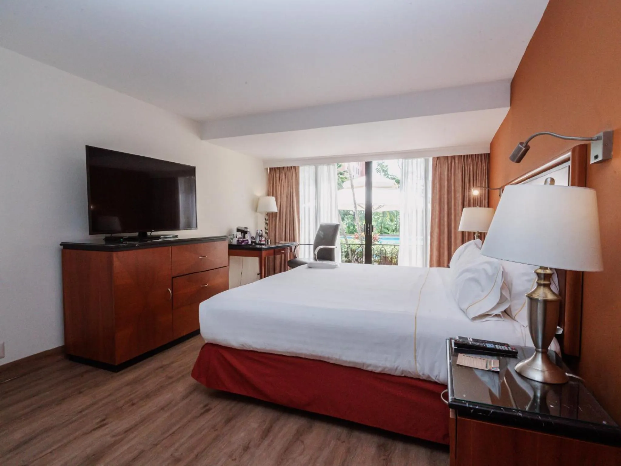 Bed in HS HOTSSON Hotel Tampico