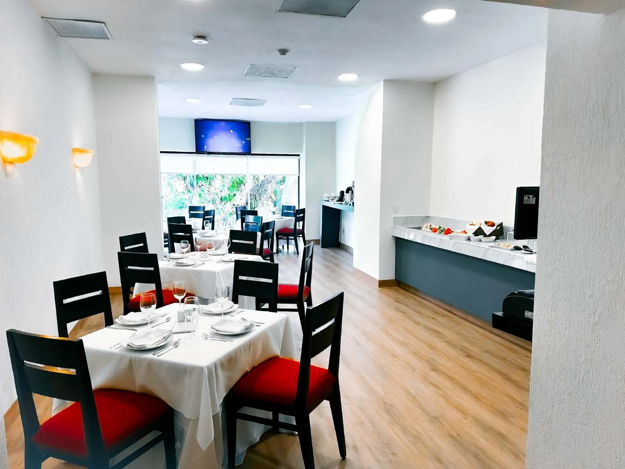 Restaurant/places to eat in HS HOTSSON Hotel Tampico