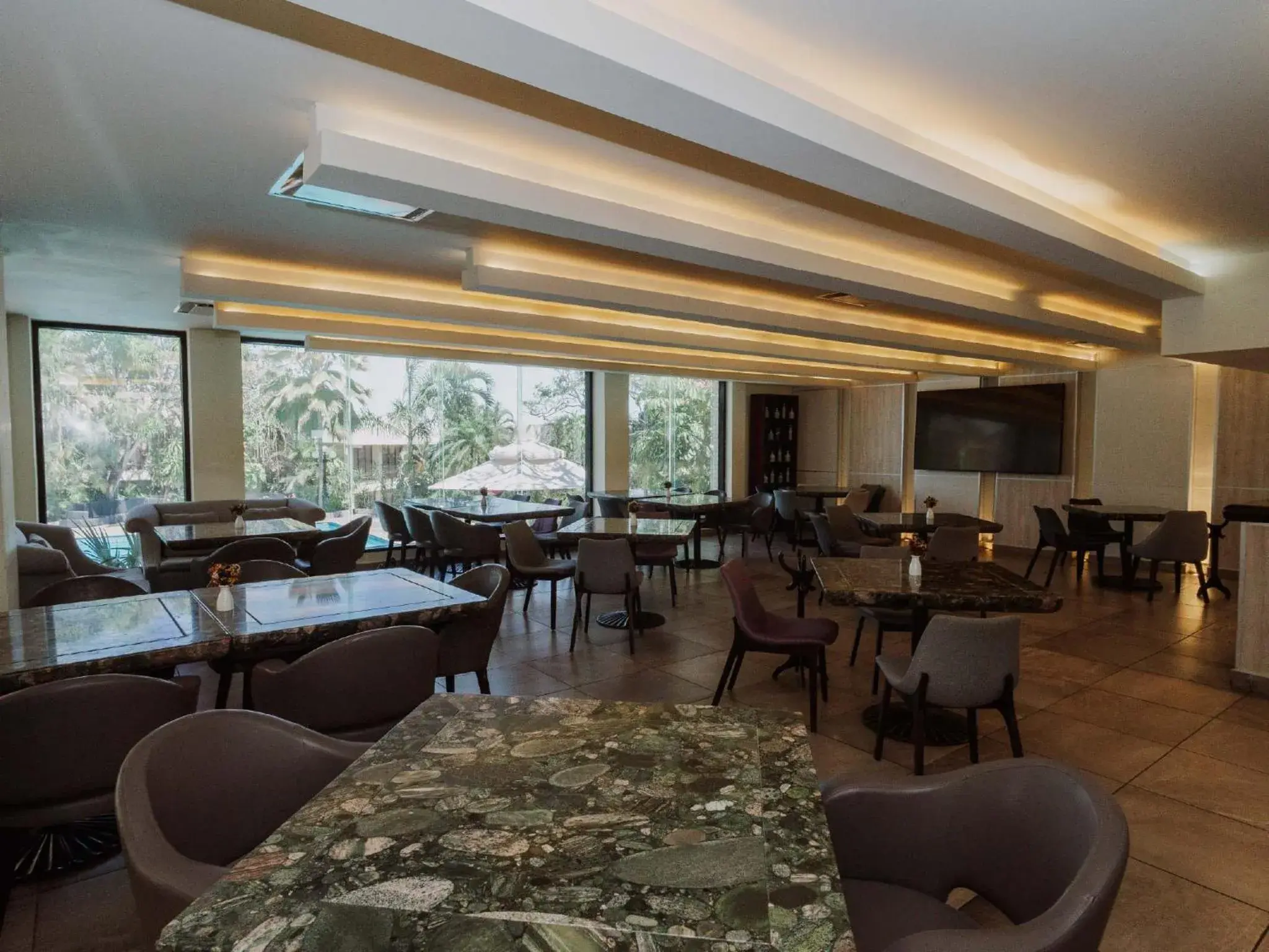 Restaurant/places to eat in HS HOTSSON Hotel Tampico Restaurant/places to eat in HS HOTSSON Hotel Tampico