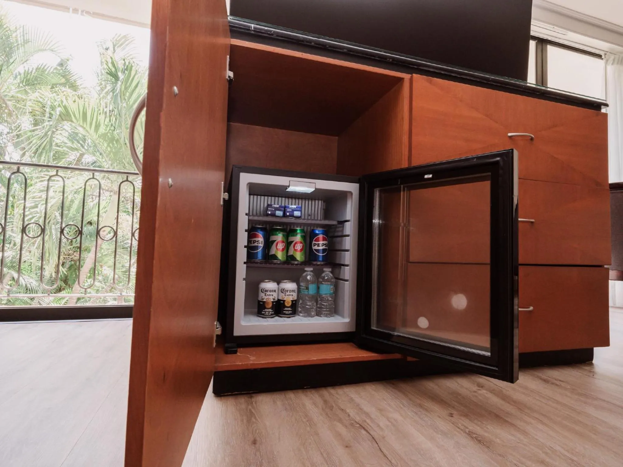 vending machine in HS HOTSSON Hotel Tampico