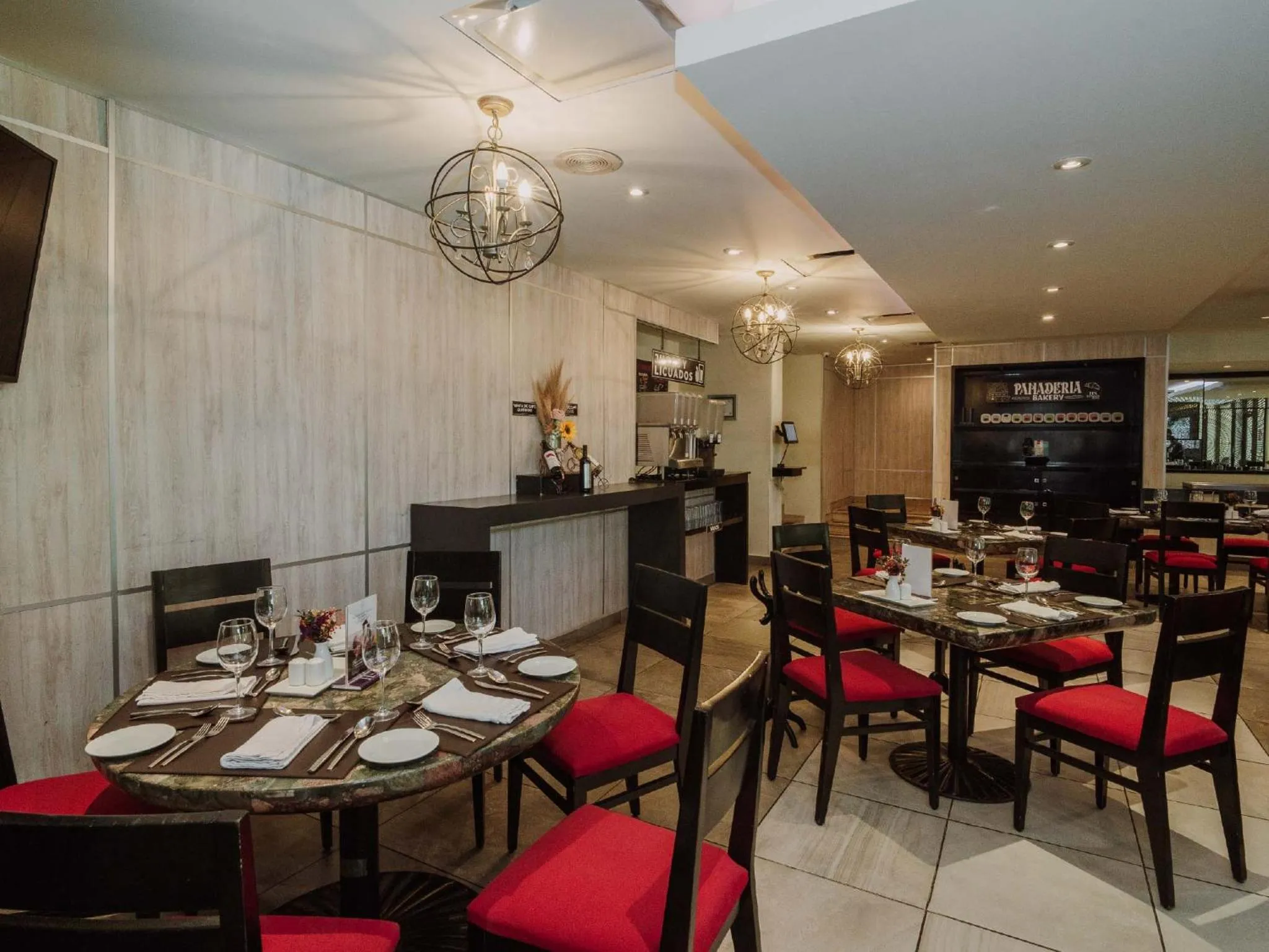 Restaurant/places to eat in HS HOTSSON Hotel Tampico