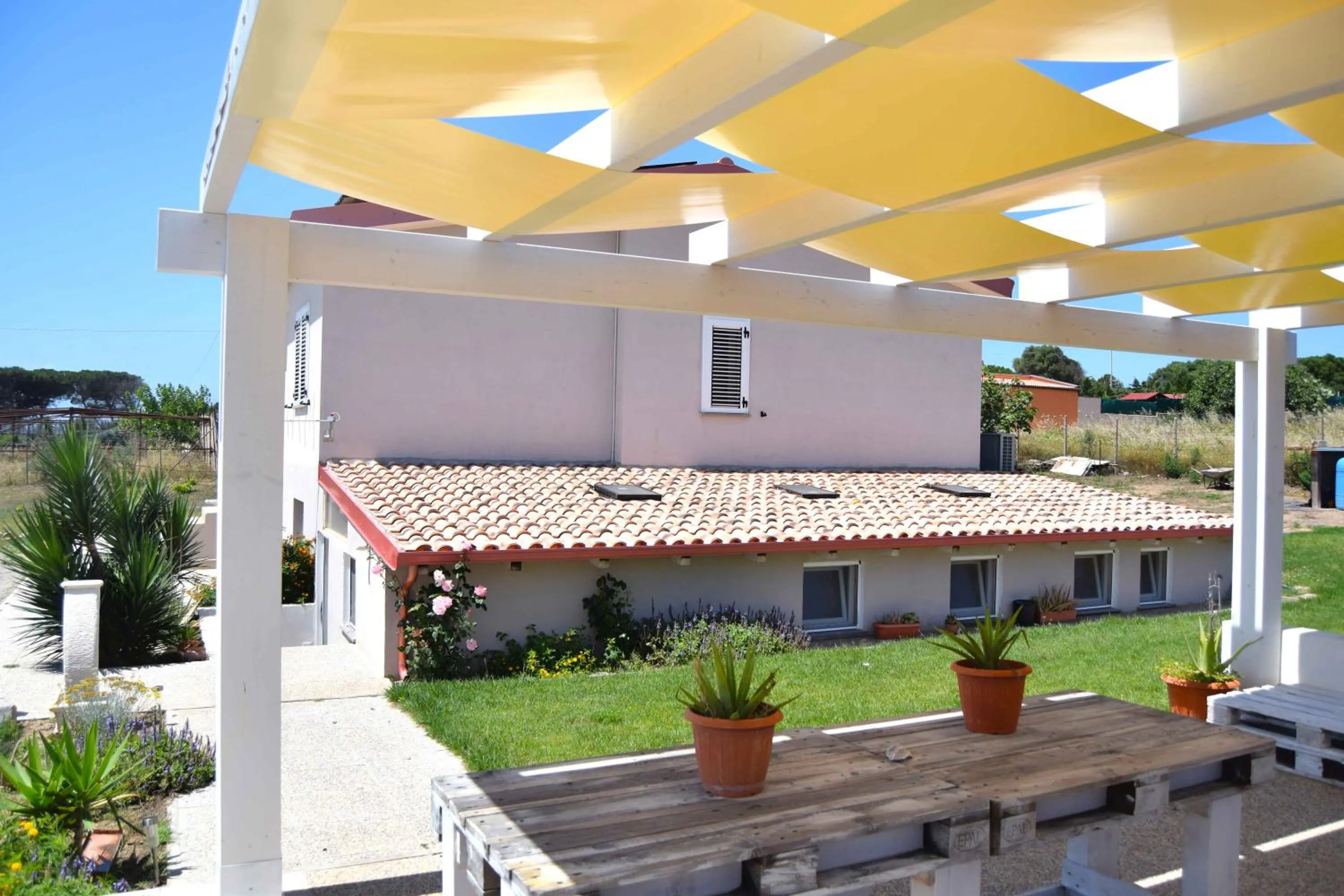 Property building in Mi casa es tu casa 104