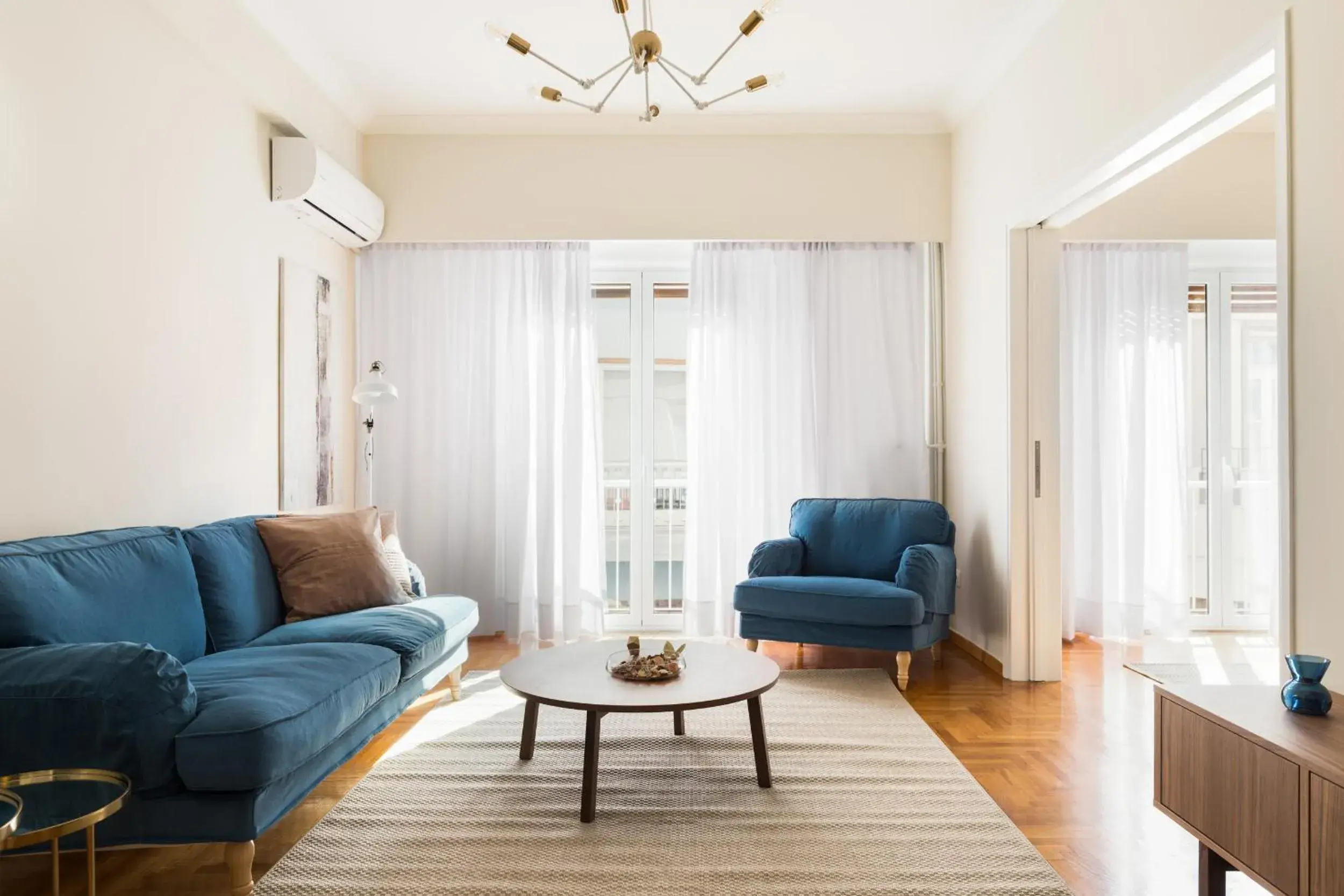 Chic Flat in the Heart of Athens by UPSTREET Chic Flat in the Heart of Athens by UPSTREET