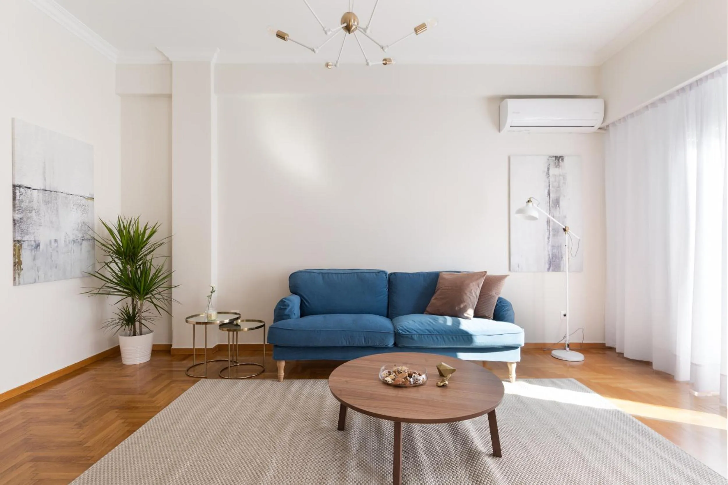 Chic Flat in the Heart of Athens by UPSTREET