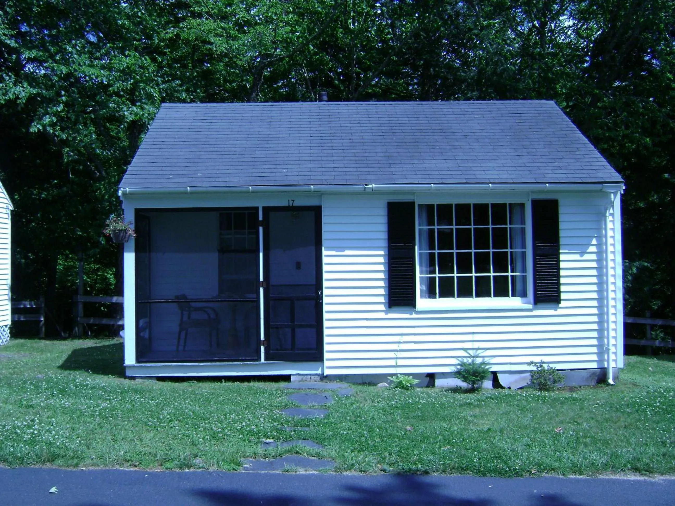 Facade/entrance in Franconia Notch Motel