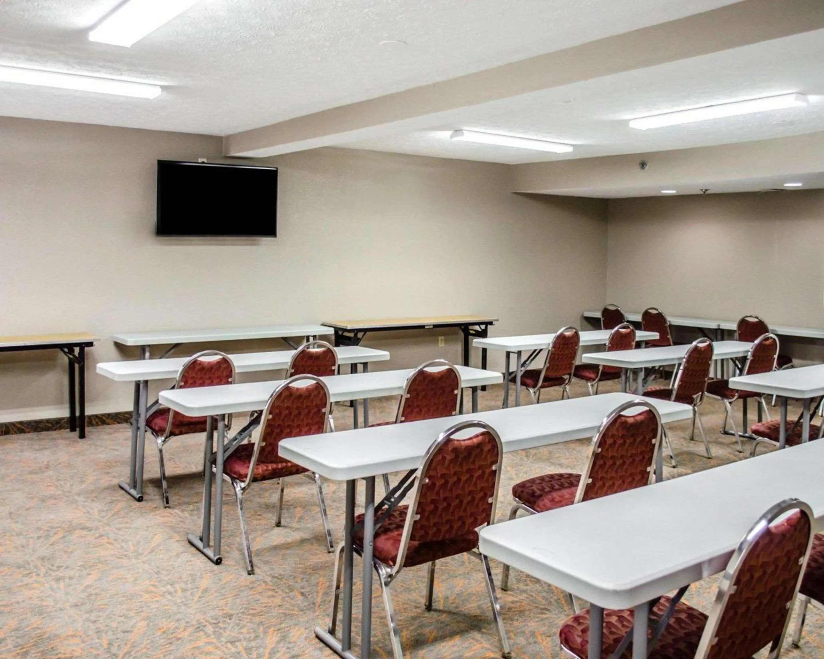 Meeting/conference room in Quality Inn & Suites Medina - Akron West