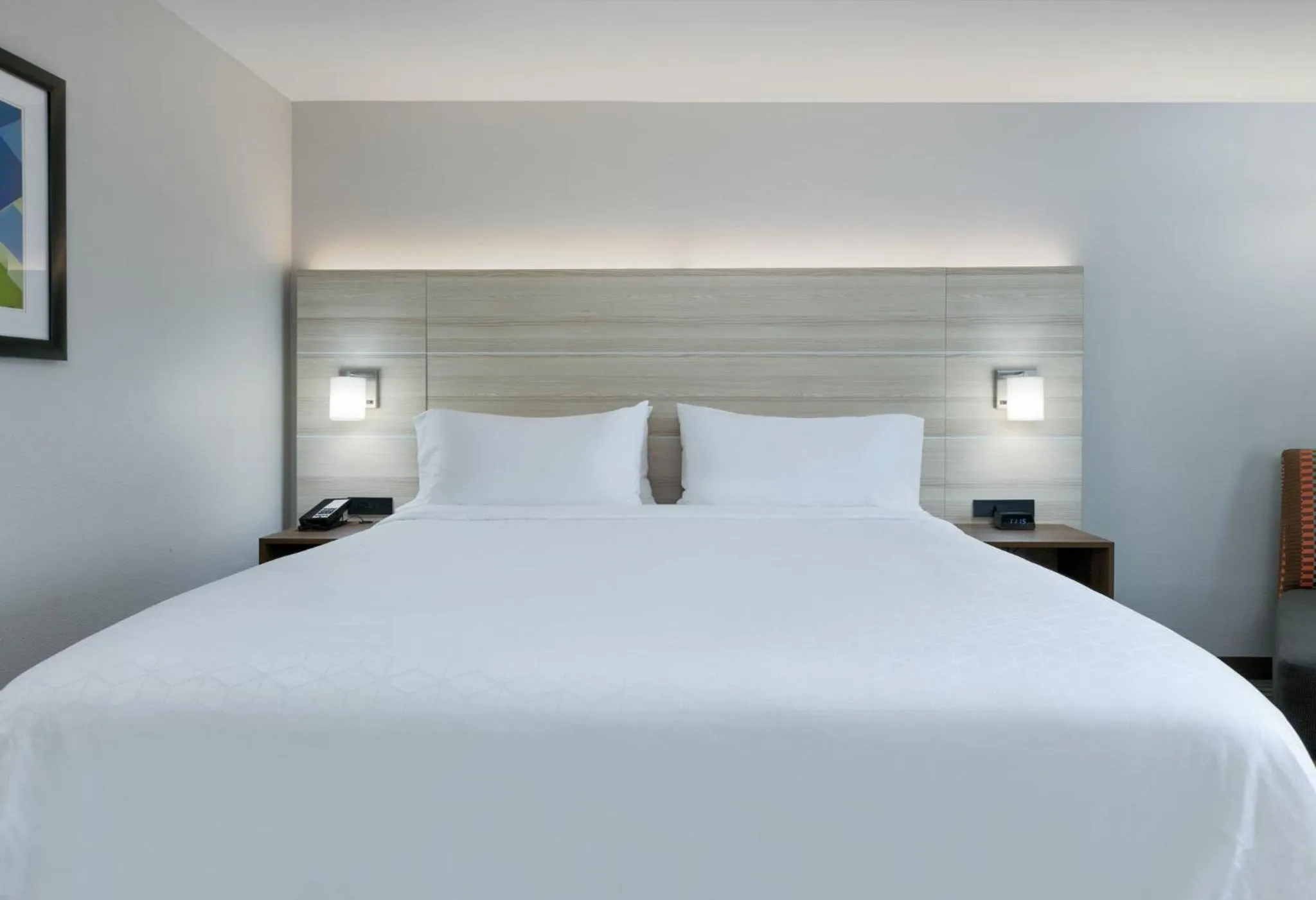 Photo of the whole room, Bed in Holiday Inn Express Hillsboro I-35 by IHG