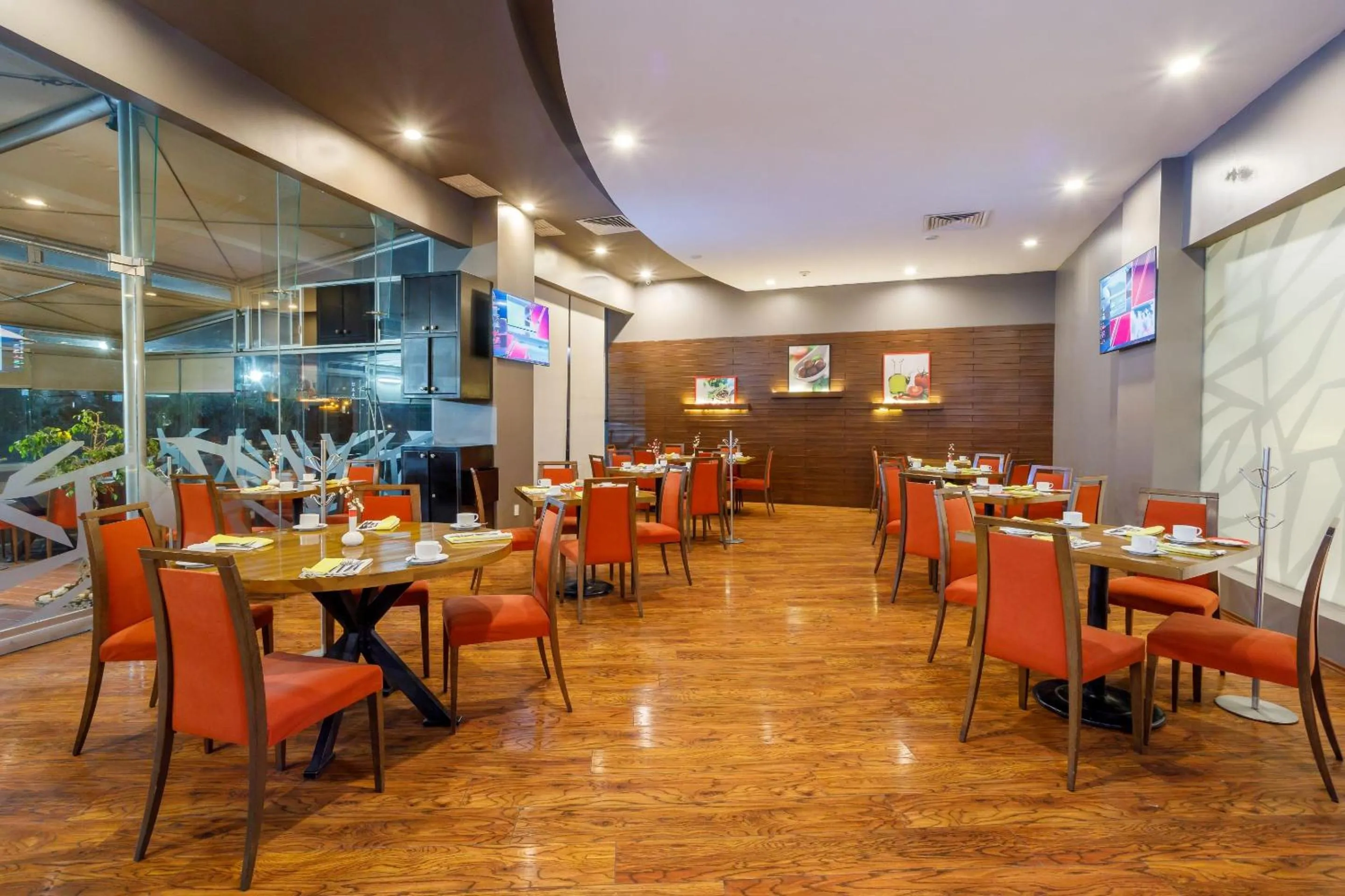 Restaurant/places to eat in Camino Real Pachuca