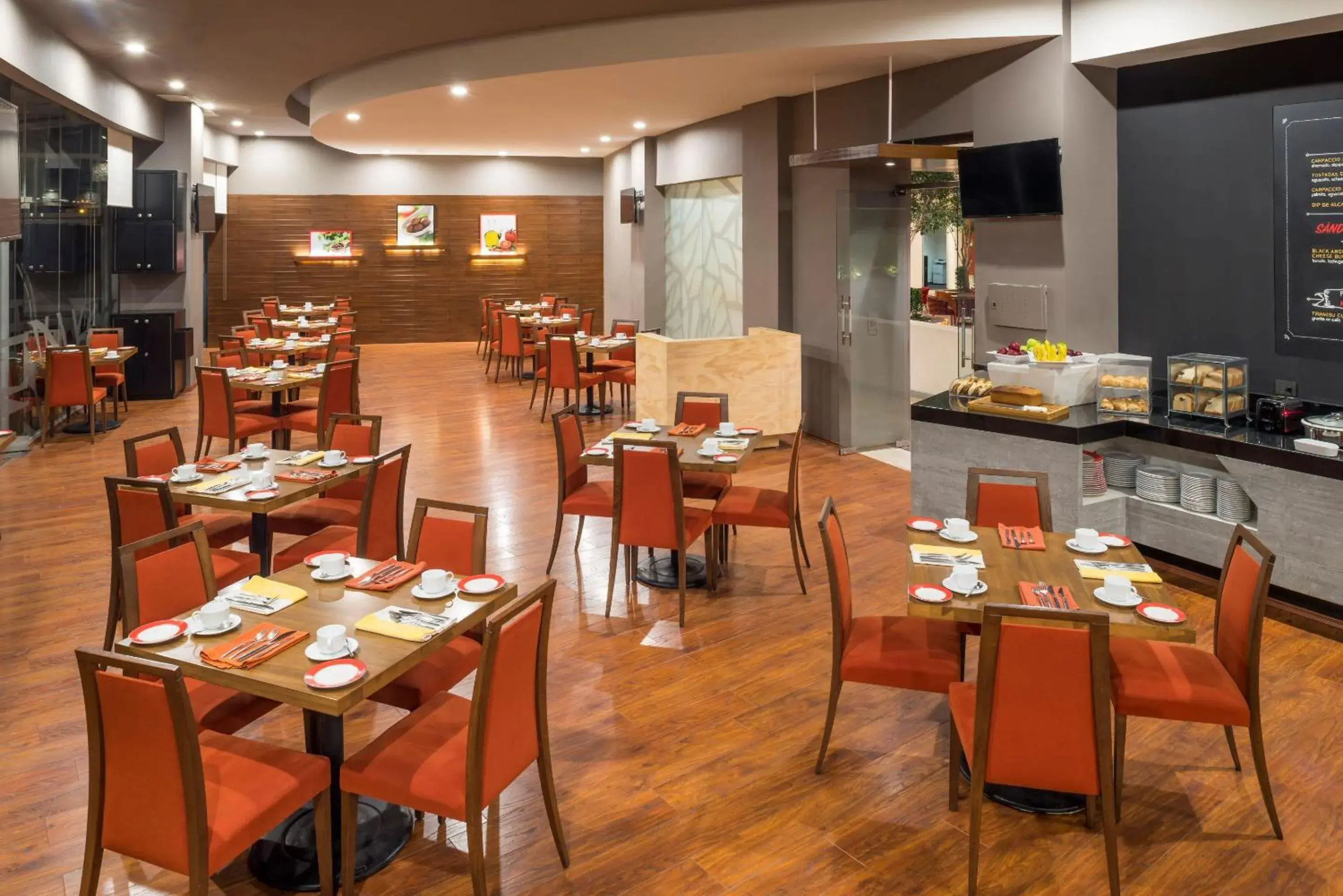 Restaurant/places to eat in Camino Real Pachuca Restaurant/places to eat in Camino Real Pachuca