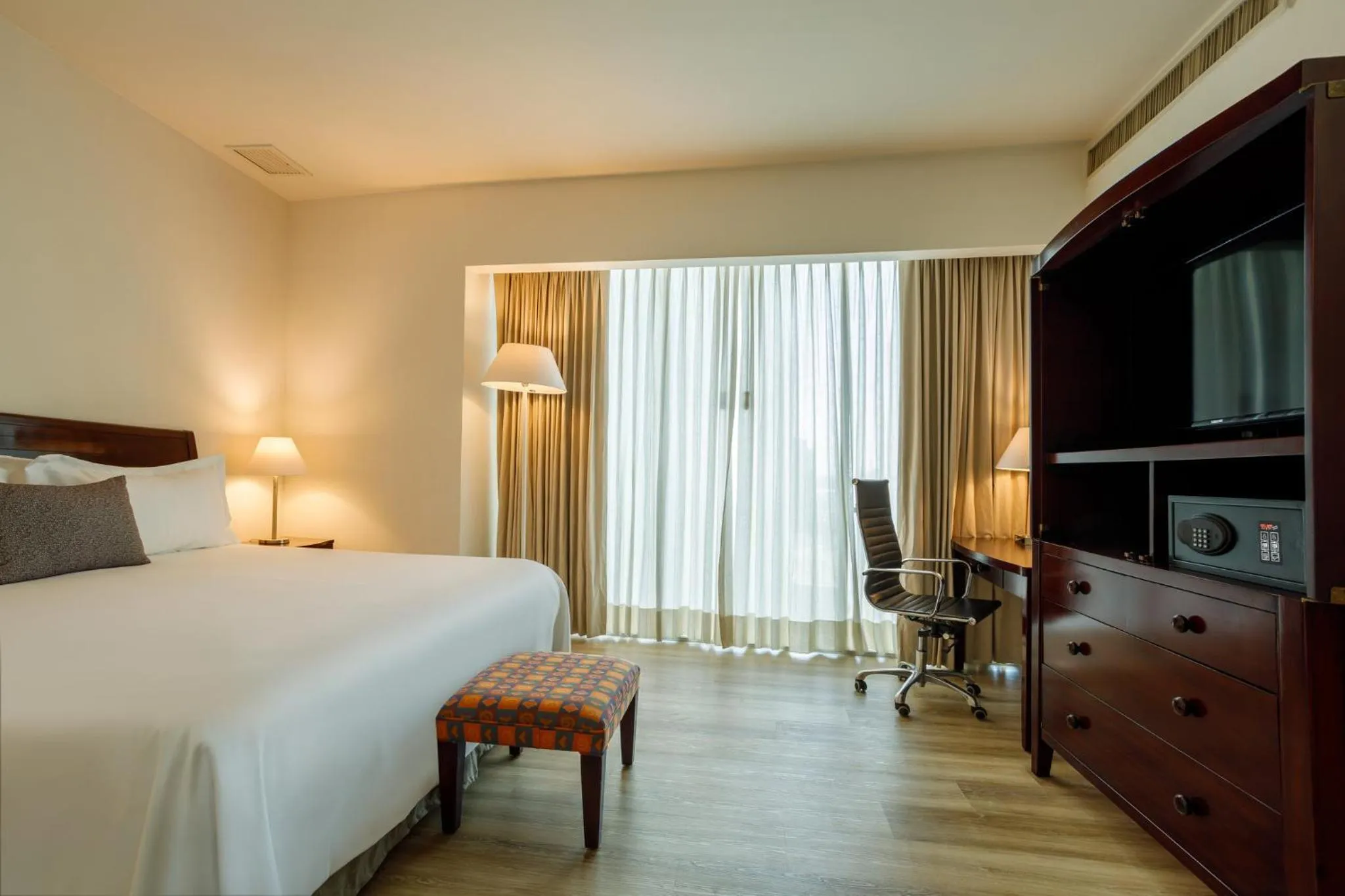 Bedroom, Bed in Camino Real Pachuca