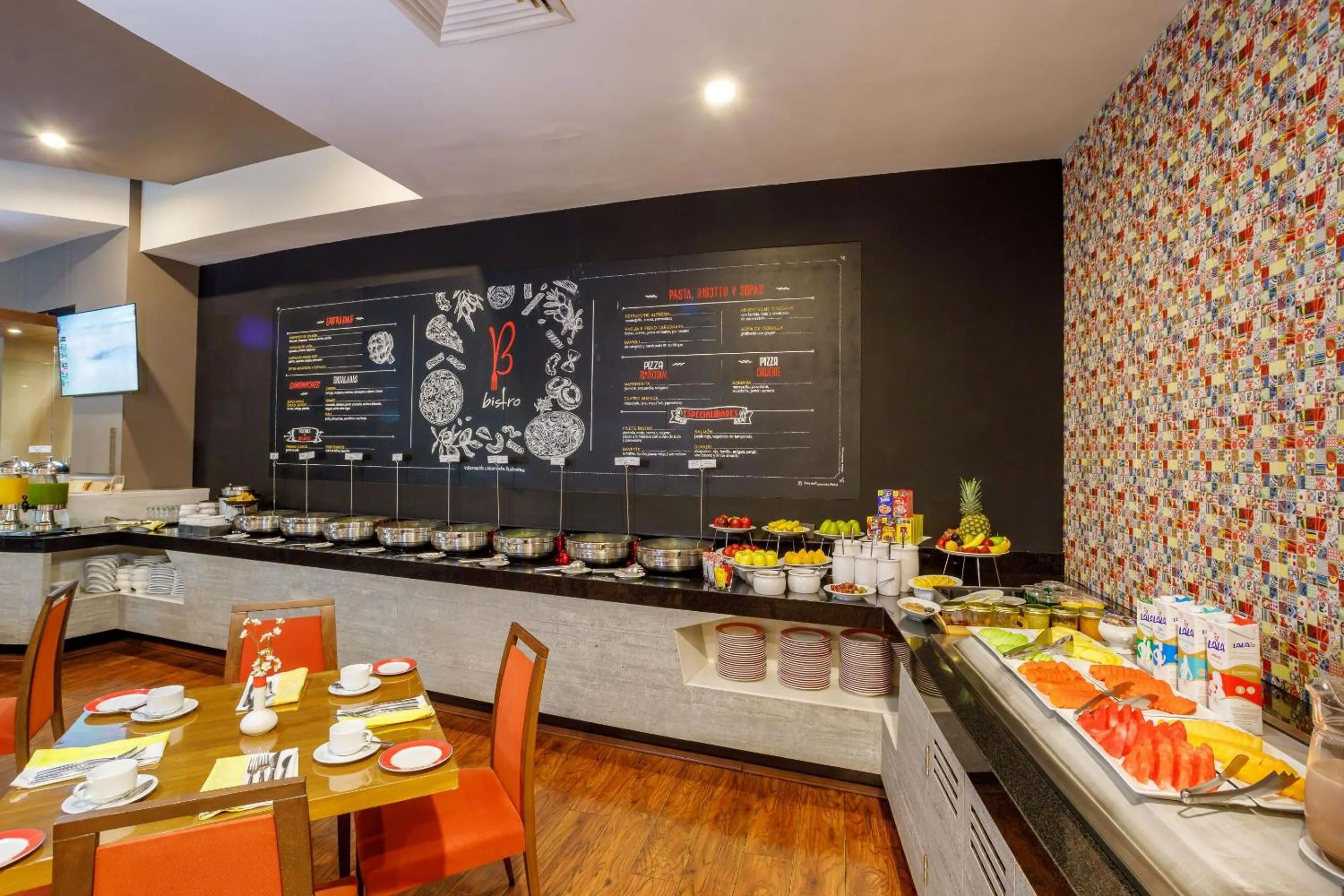 Buffet breakfast in Camino Real Pachuca