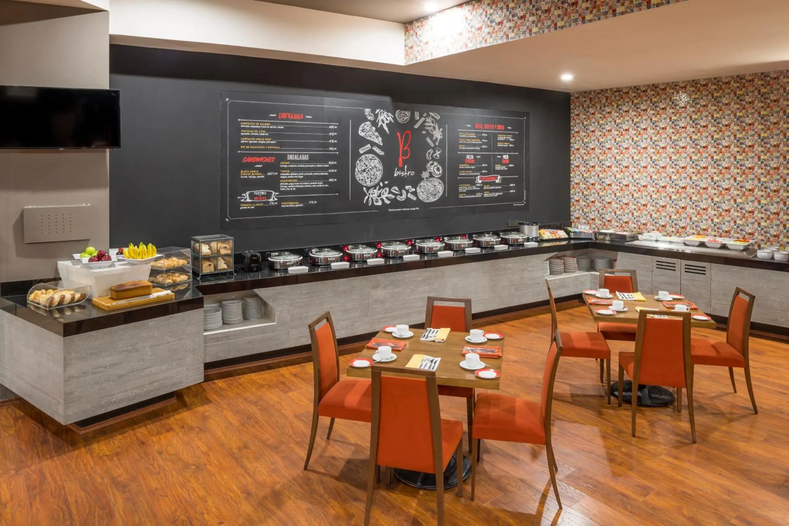 Restaurant/places to eat in Camino Real Pachuca Restaurant/places to eat in Camino Real Pachuca