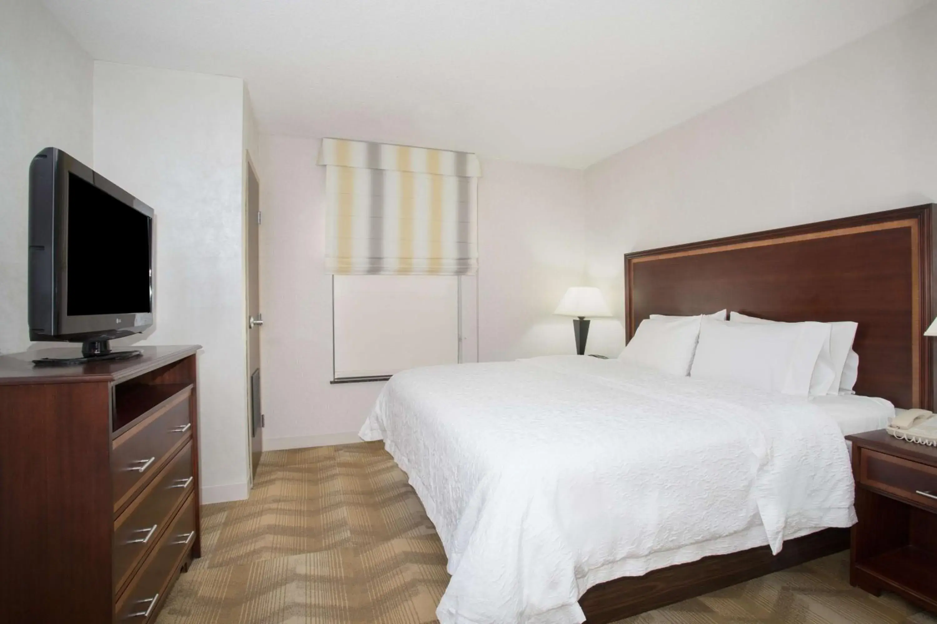 Bed in Hampton Inn Siloam Springs Bed in Hampton Inn Siloam Springs