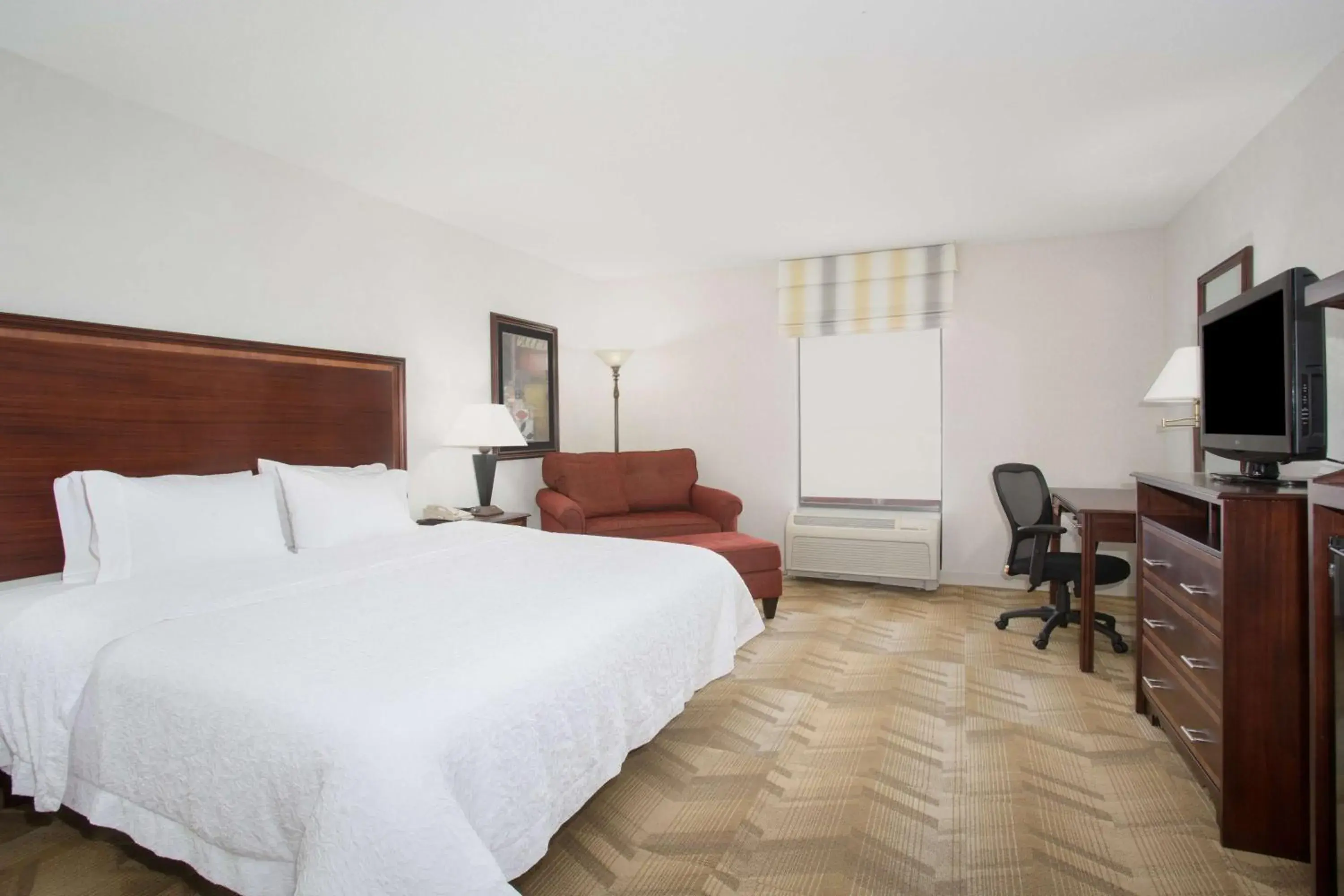 Bedroom, Bed in Hampton Inn Siloam Springs Bedroom, Bed in Hampton Inn Siloam Springs