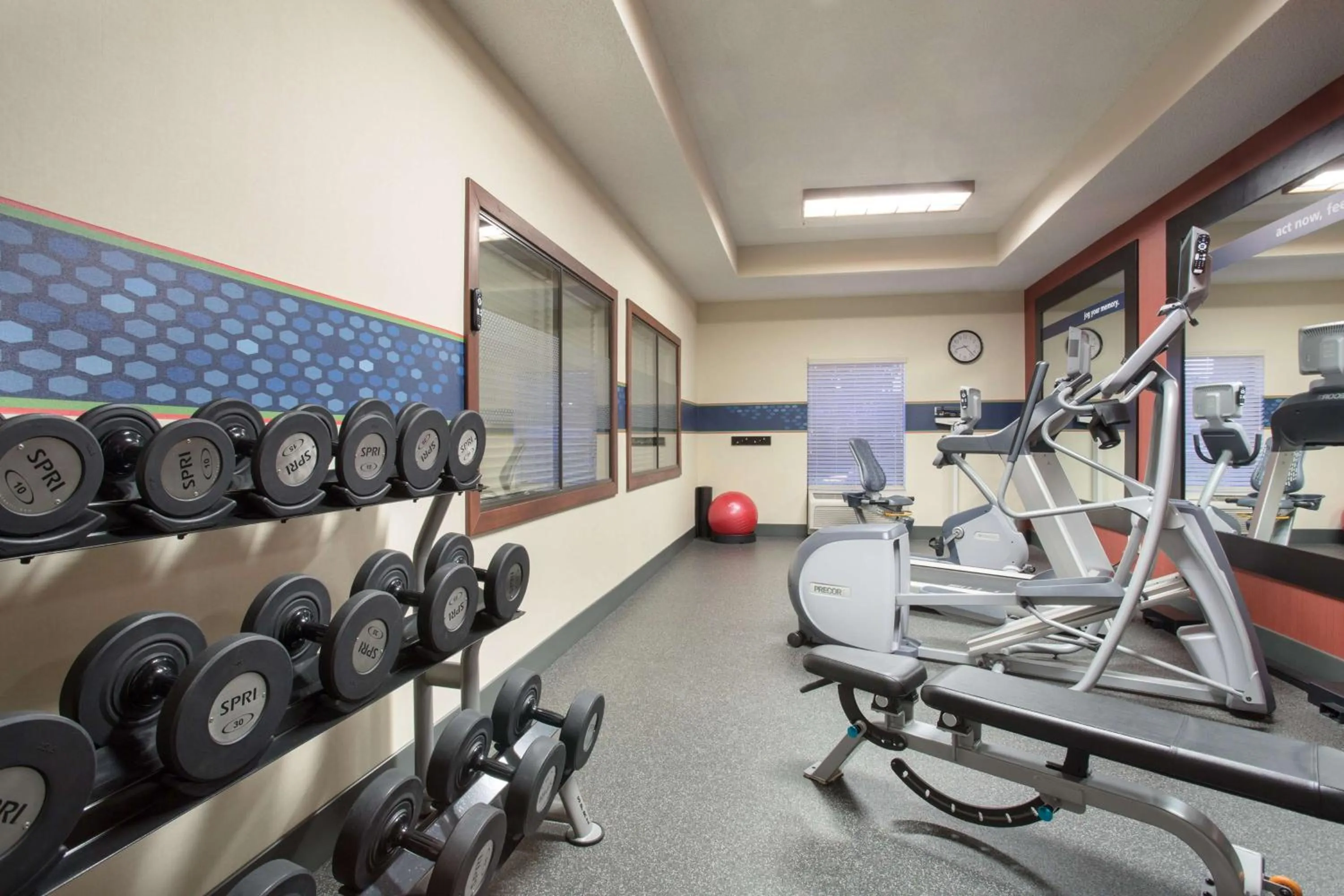 Fitness centre/facilities in Hampton Inn Siloam Springs
