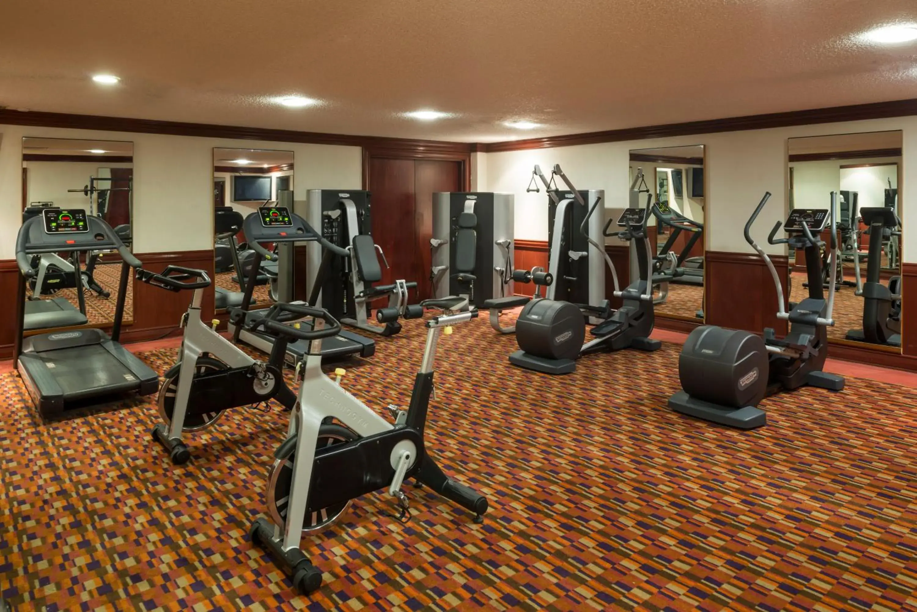 Fitness centre/facilities in Real Inn Tijuana by Camino Real Hoteles Fitness centre/facilities in Real Inn Tijuana by Camino Real Hoteles