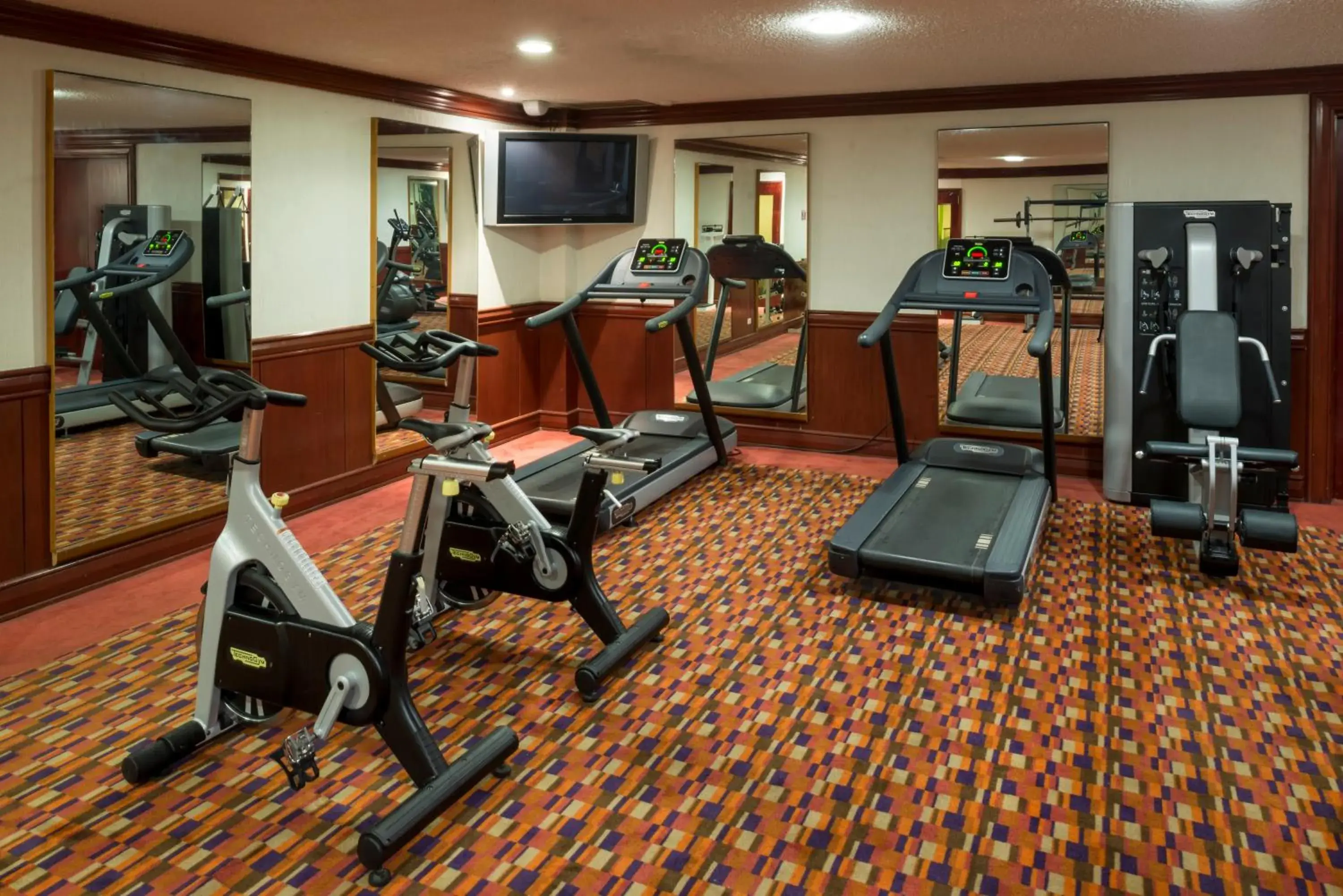 Fitness centre/facilities in Real Inn Tijuana by Camino Real Hoteles Fitness centre/facilities in Real Inn Tijuana by Camino Real Hoteles