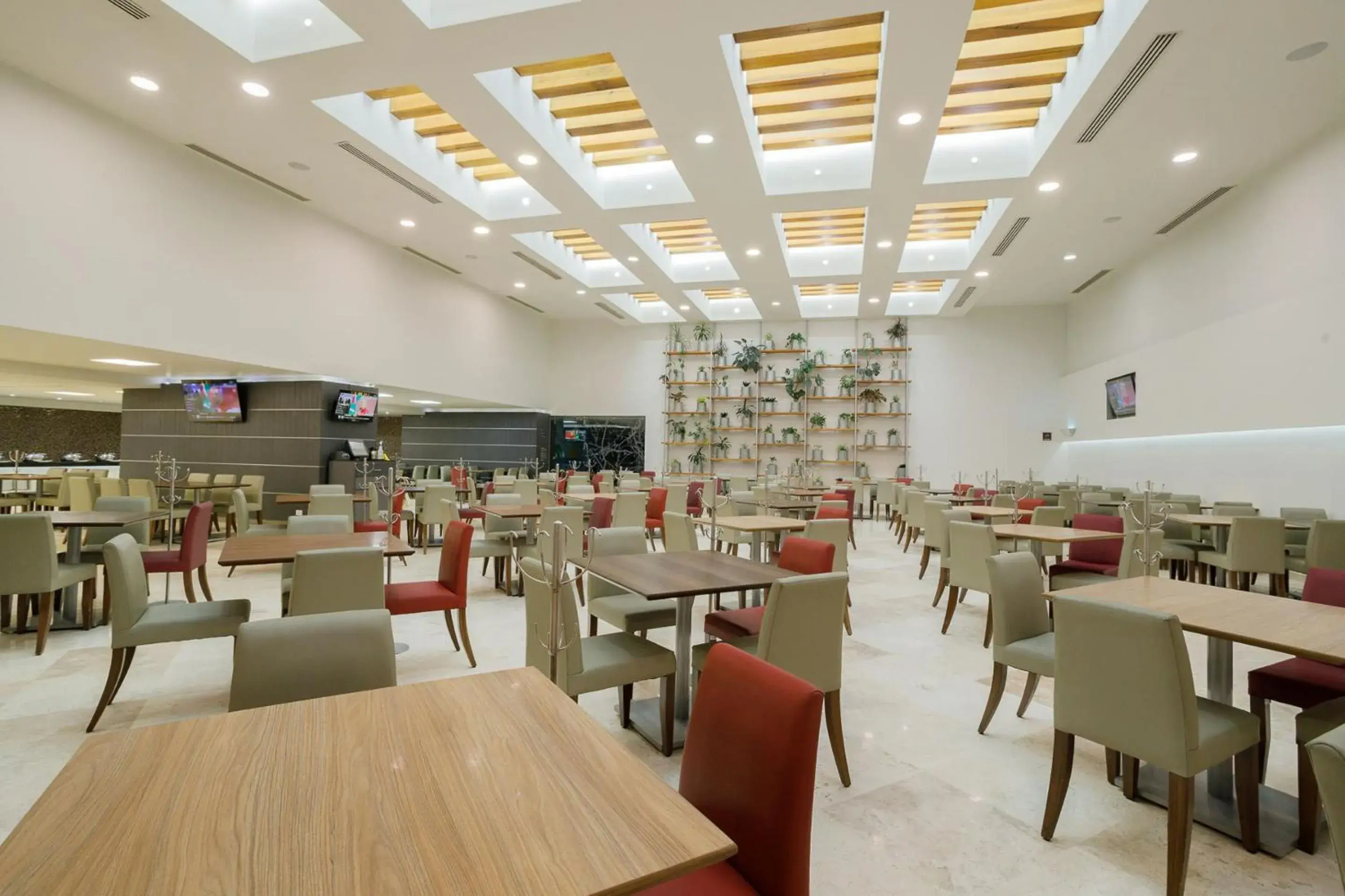 Restaurant/places to eat in Real Inn Tijuana by Camino Real Hoteles Restaurant/places to eat in Real Inn Tijuana by Camino Real Hoteles