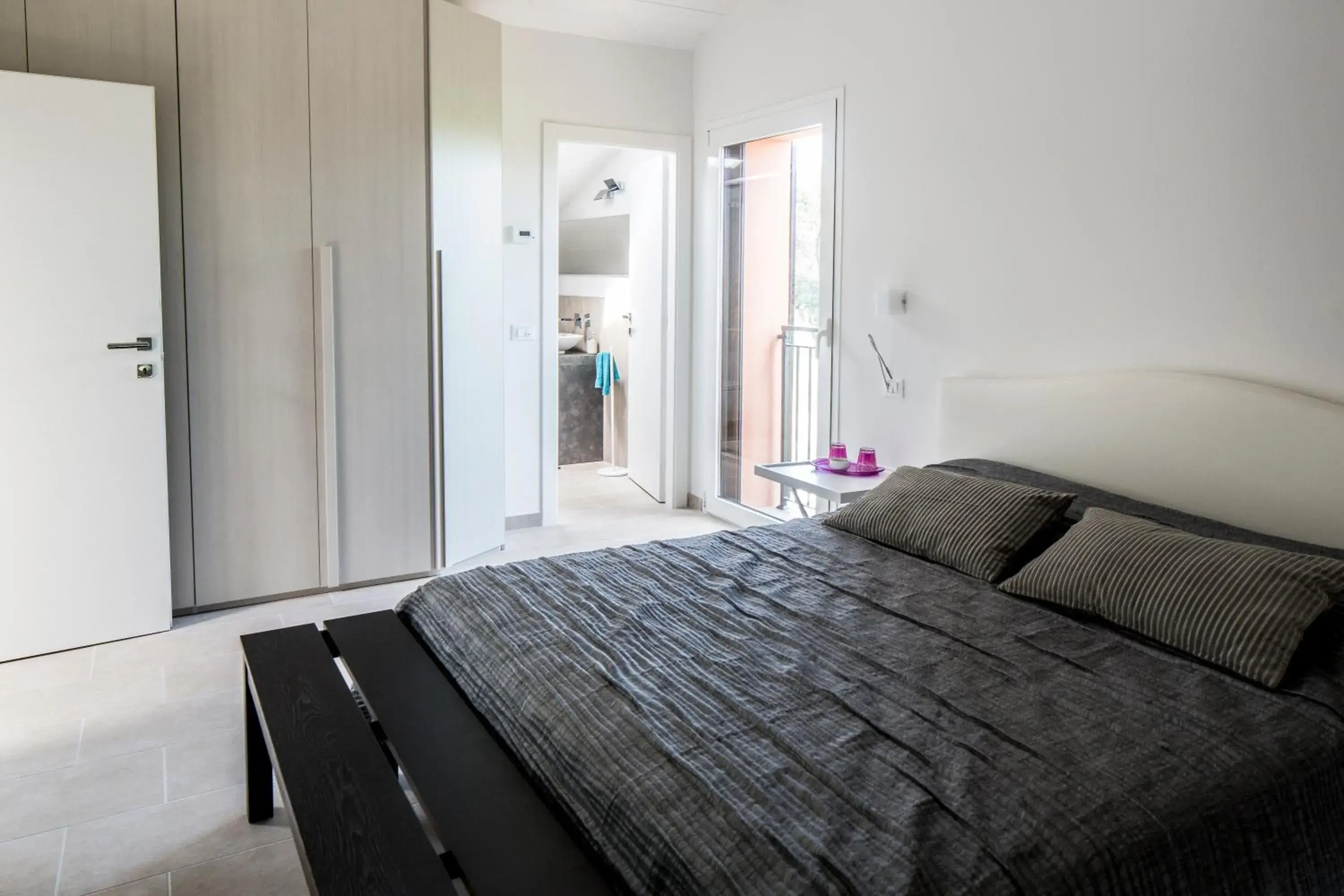 Deluxe Double Room with Shower in B&B - Uva Residence Deluxe Double Room with Shower in B&B - Uva Residence