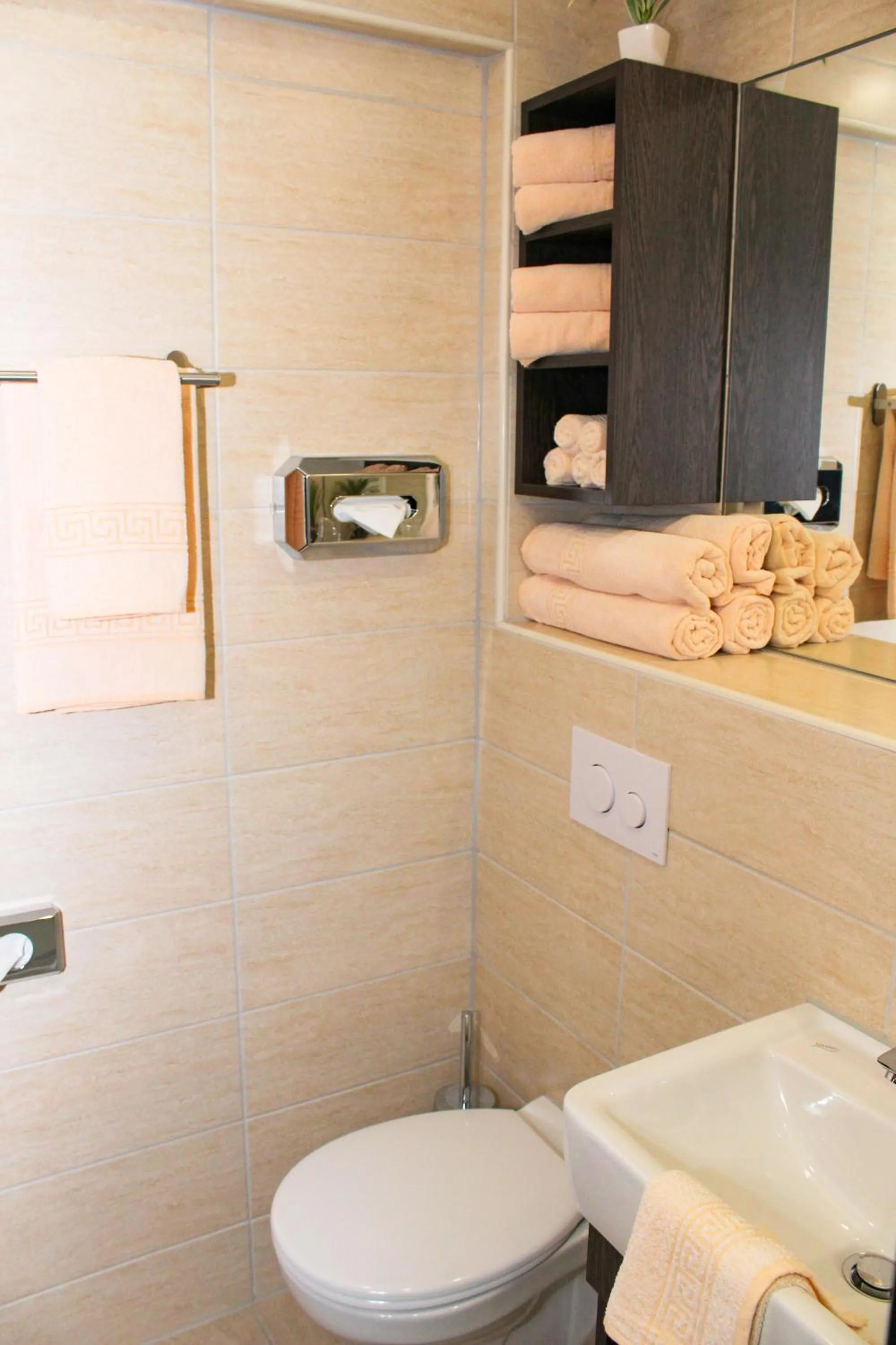 Bathroom in Hotel La Toscana Nähe Europapark und Rulantica