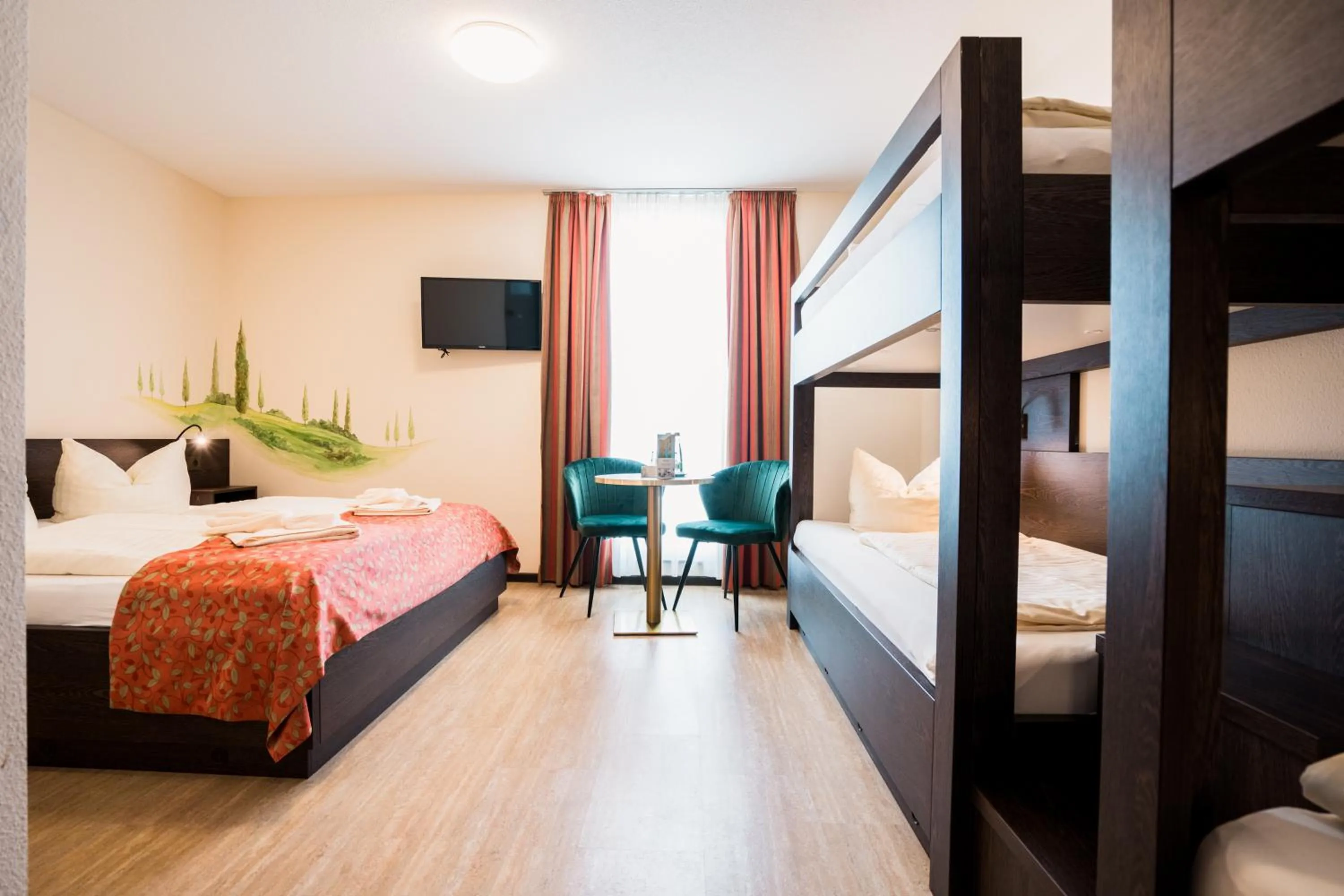 Bed in Hotel La Toscana Nähe Europapark und Rulantica